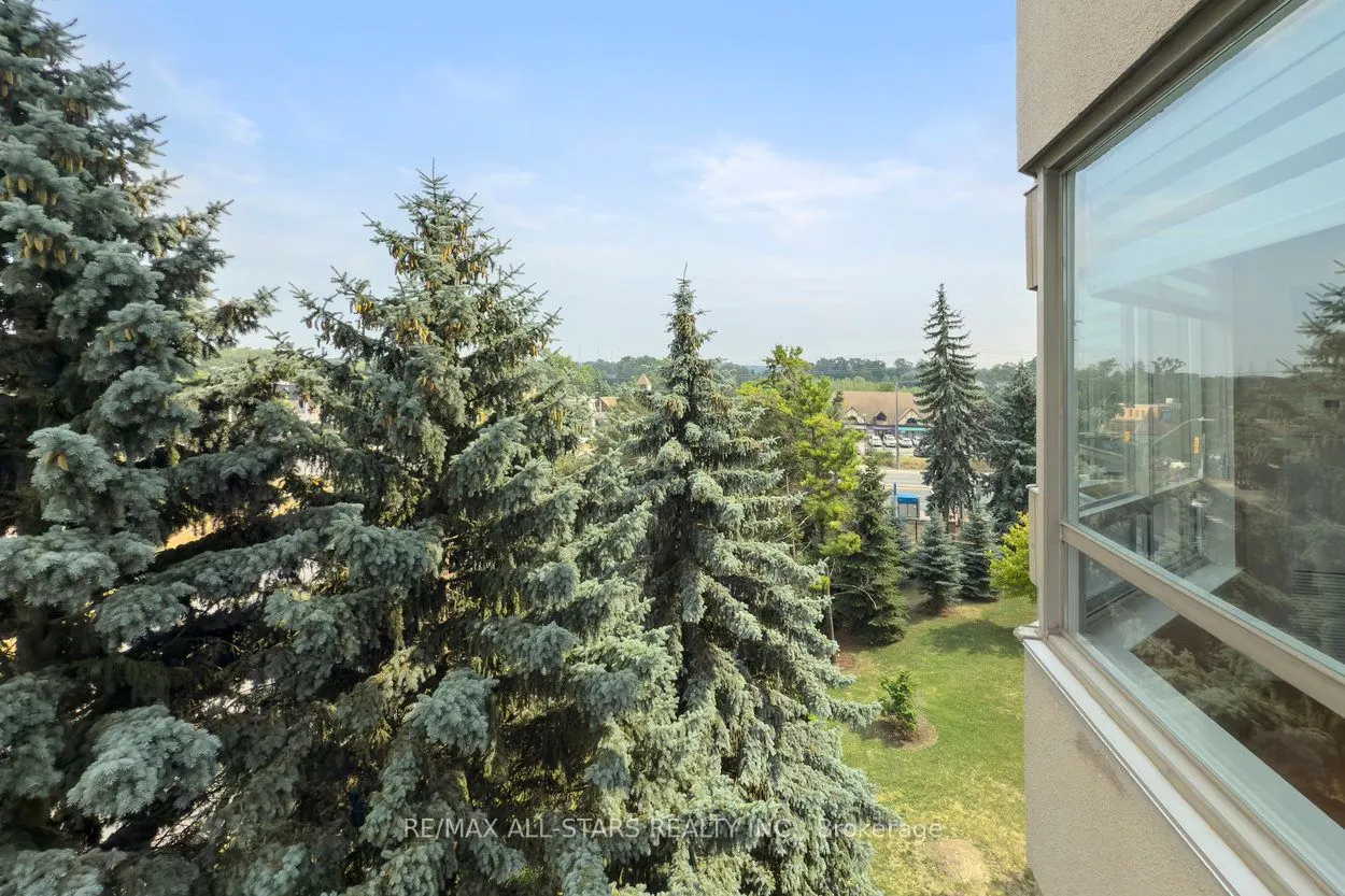 610 Bullock Drive, #404