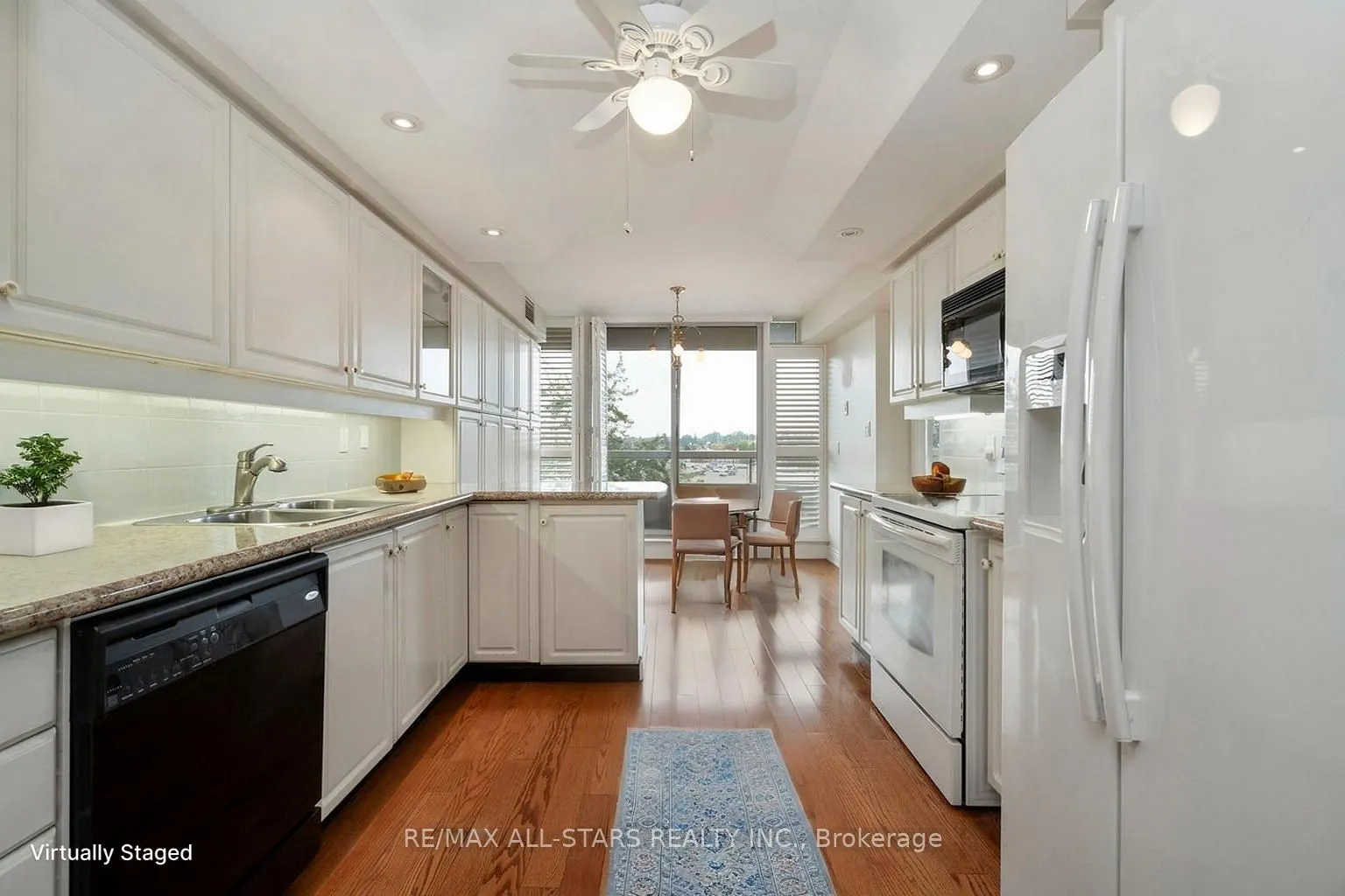 610 Bullock Drive, #404