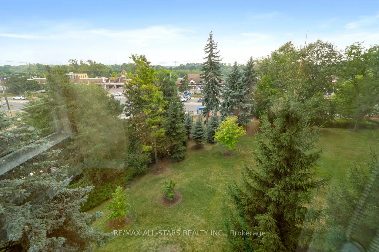 610 Bullock Drive, #404