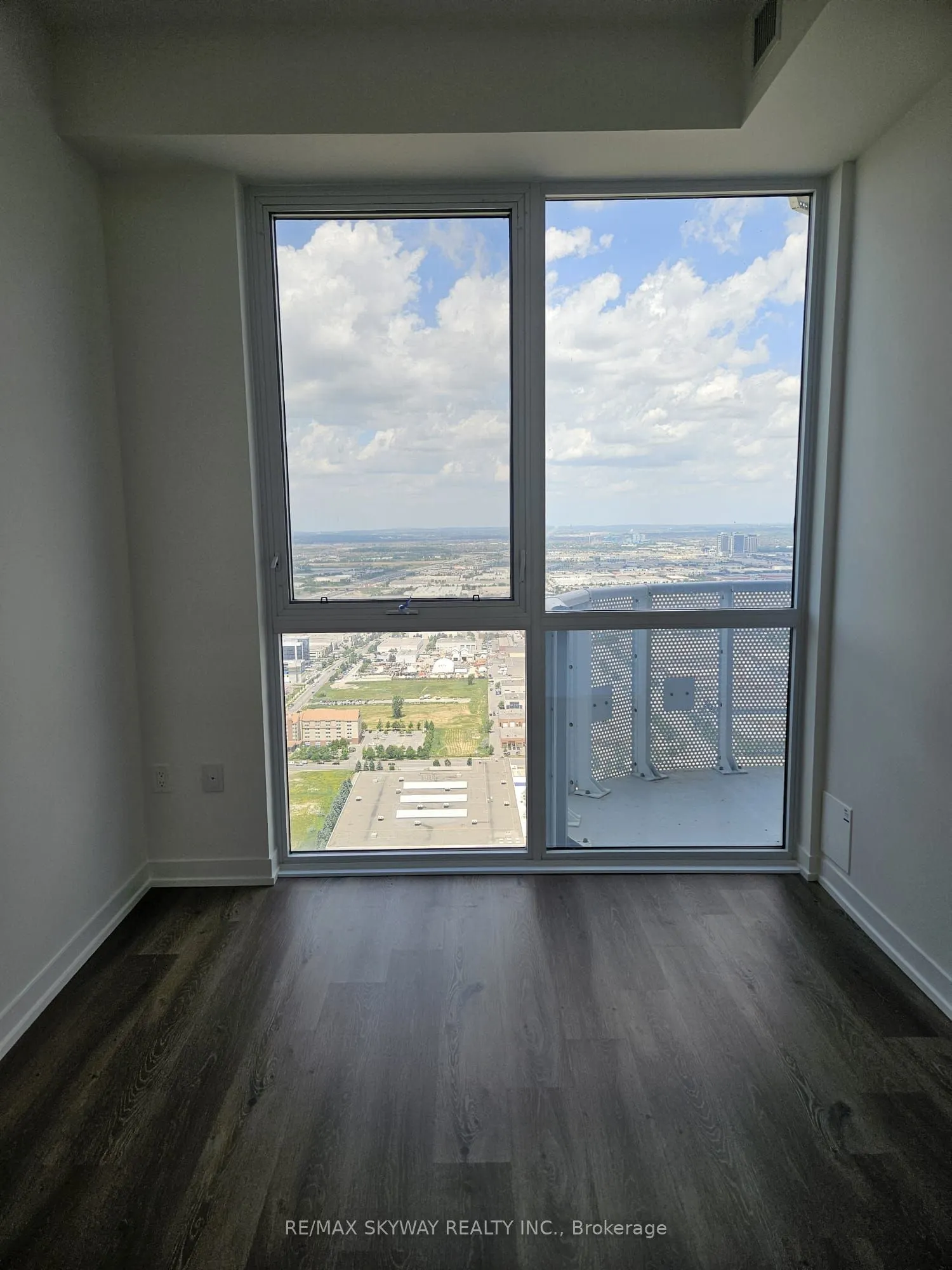 225 Commerce Street, #5810