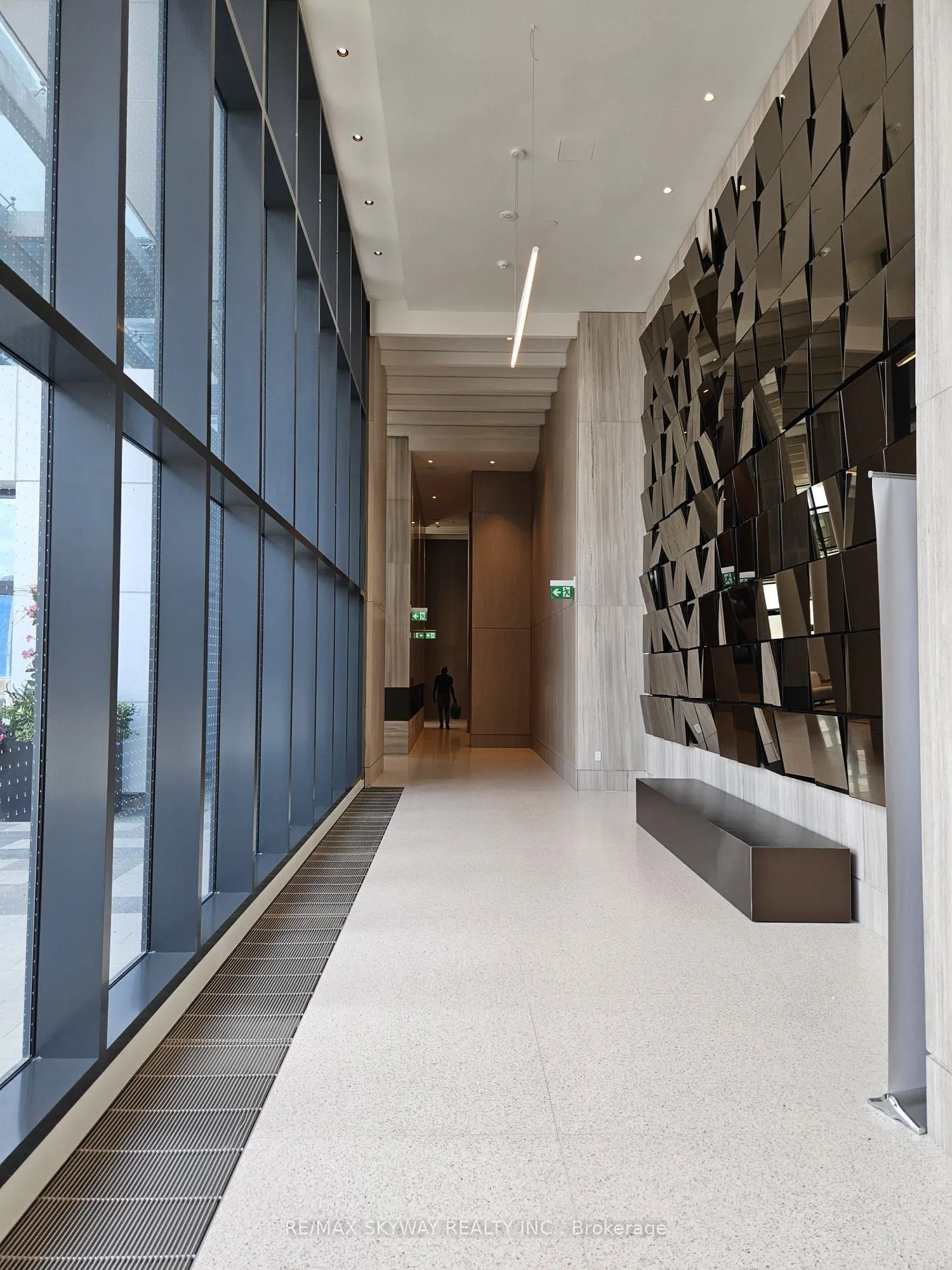 225 Commerce Street, #5810