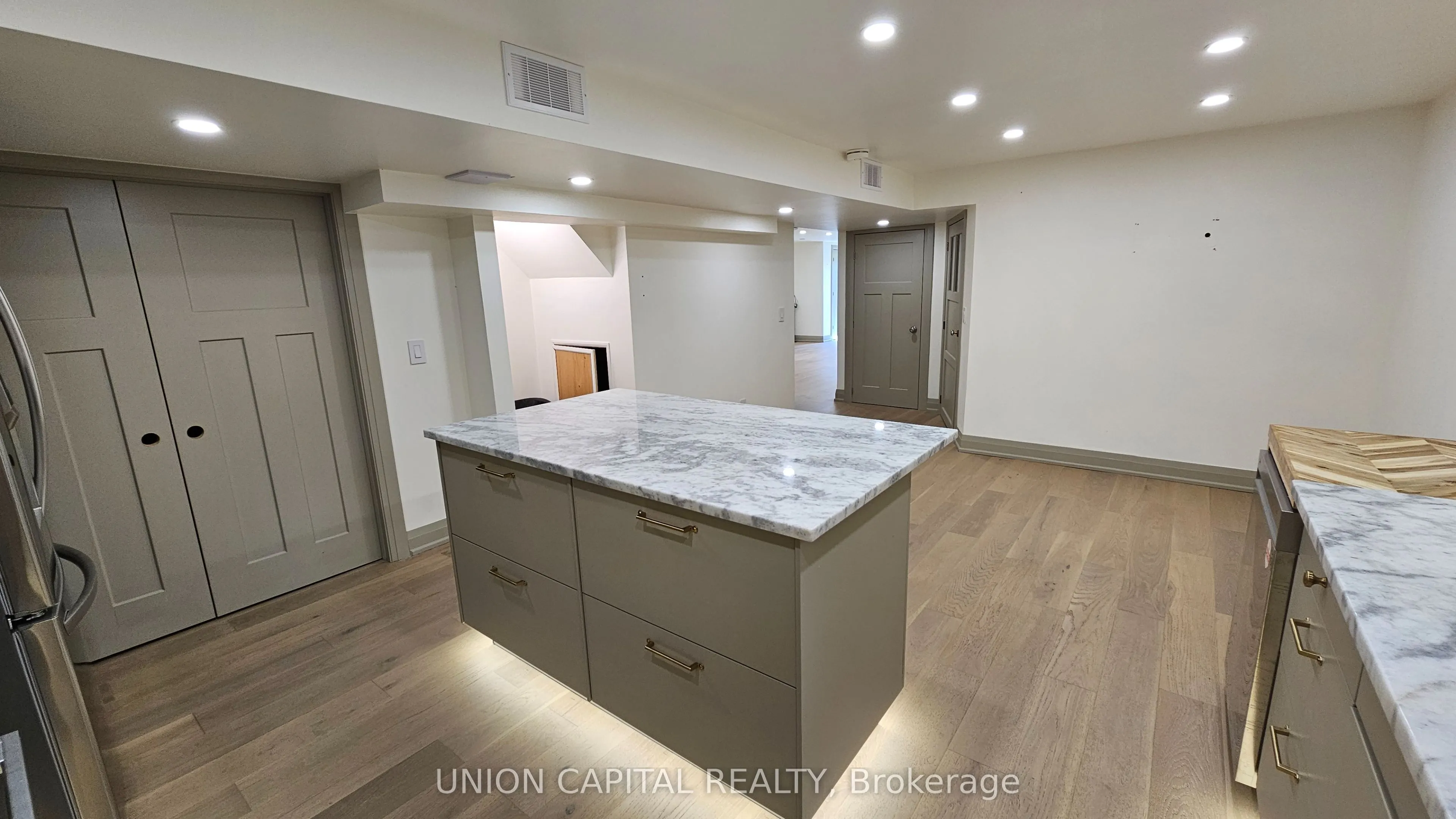 2343 Mount Albert Road, #Lower Level