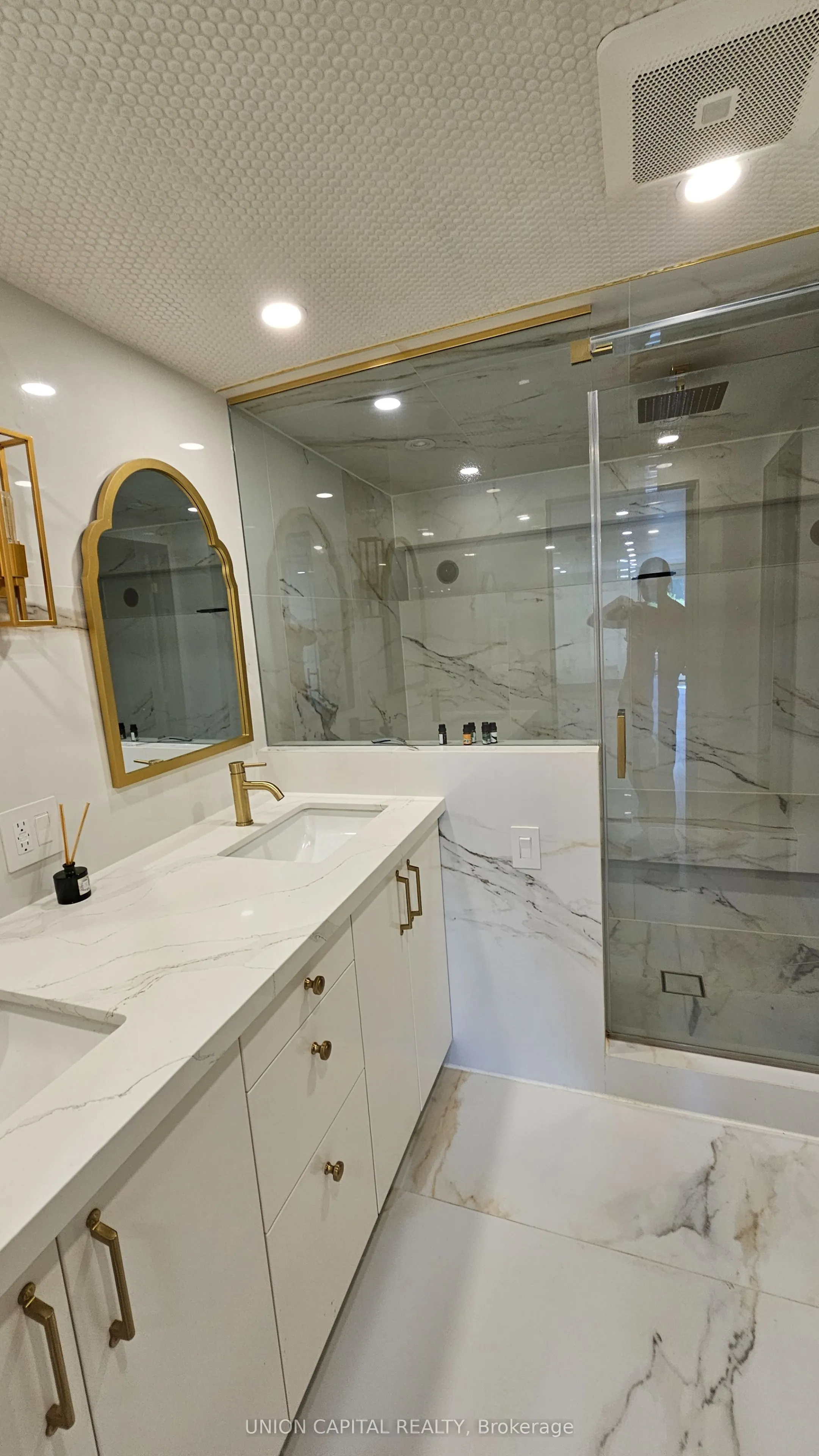 2343 Mount Albert Road, #Lower Level