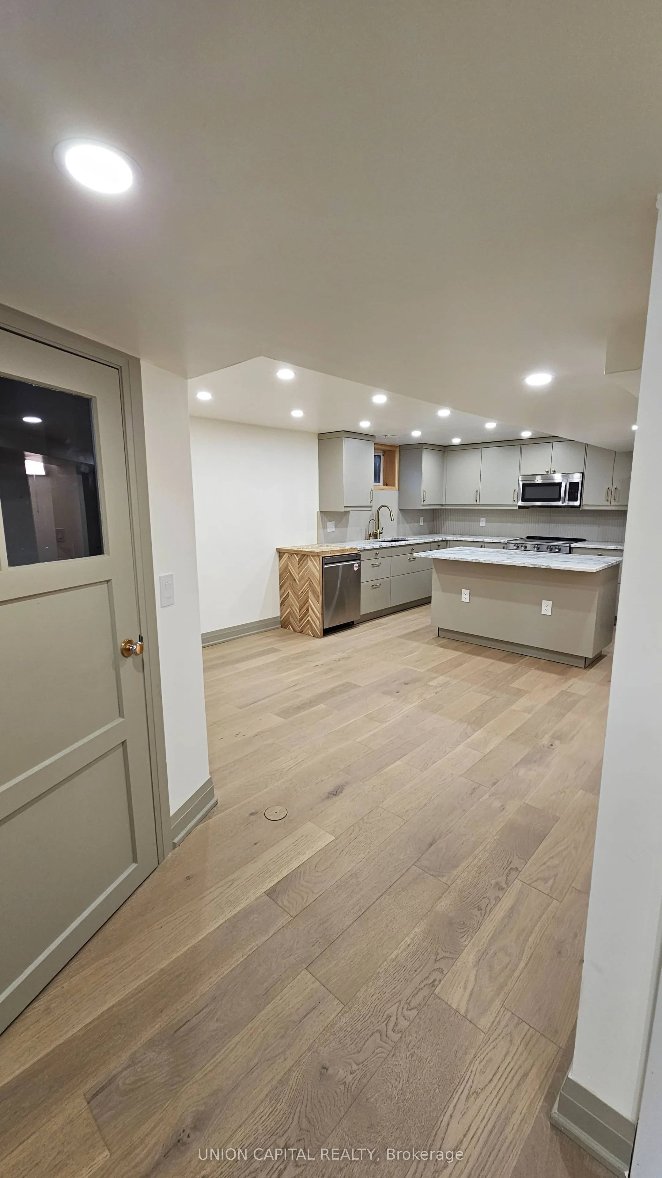 2343 Mount Albert Road, #Lower Level