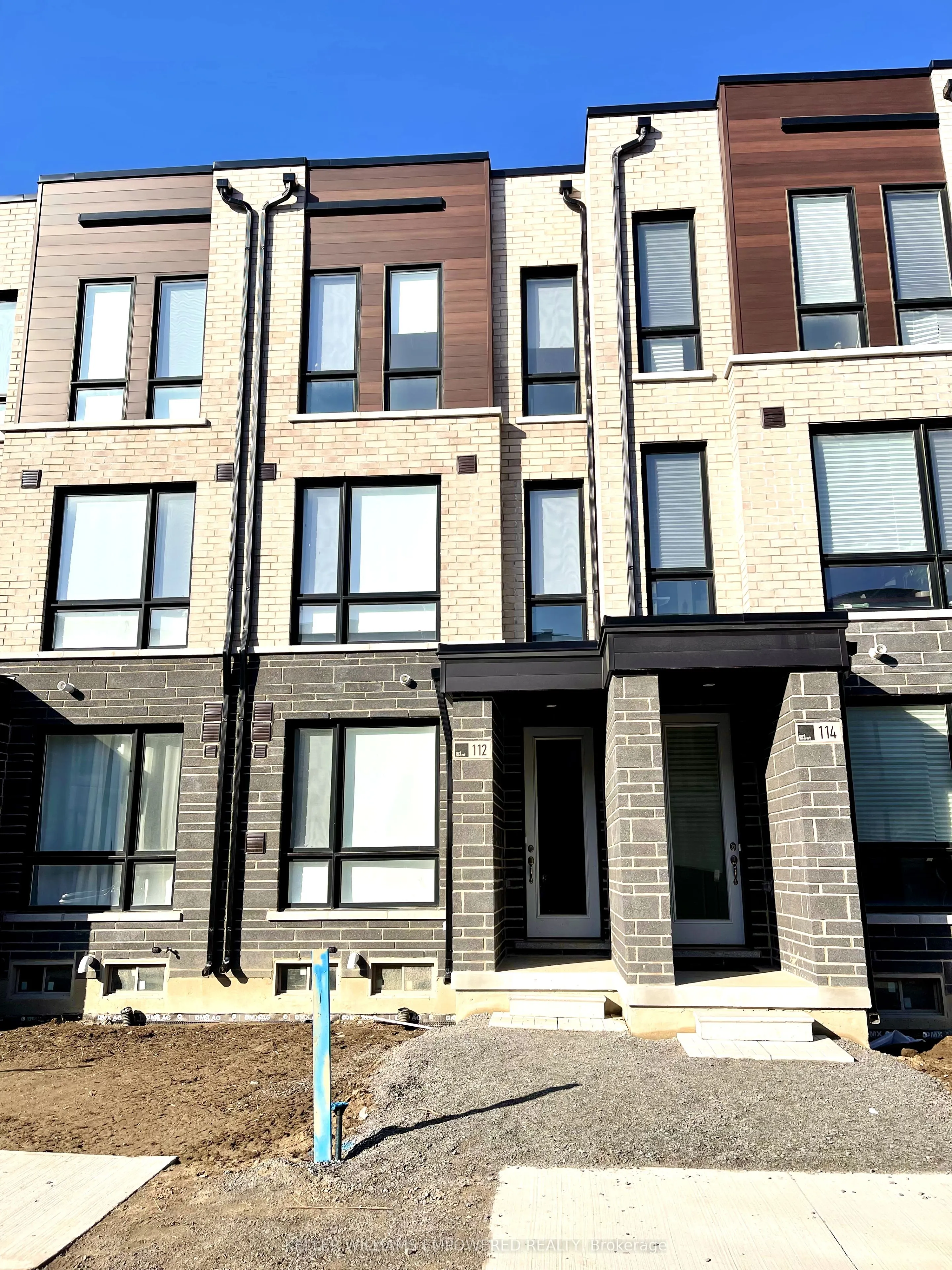 112 Stauffer Crescent