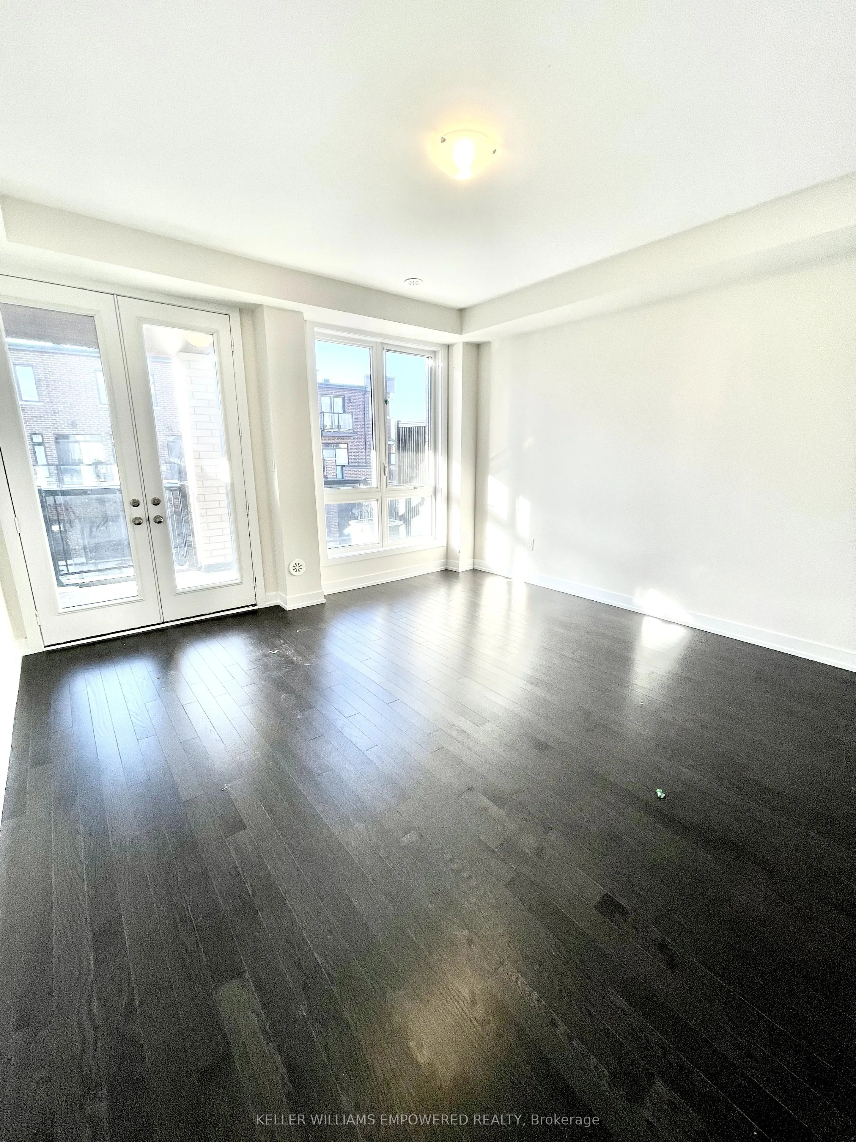 112 Stauffer Crescent