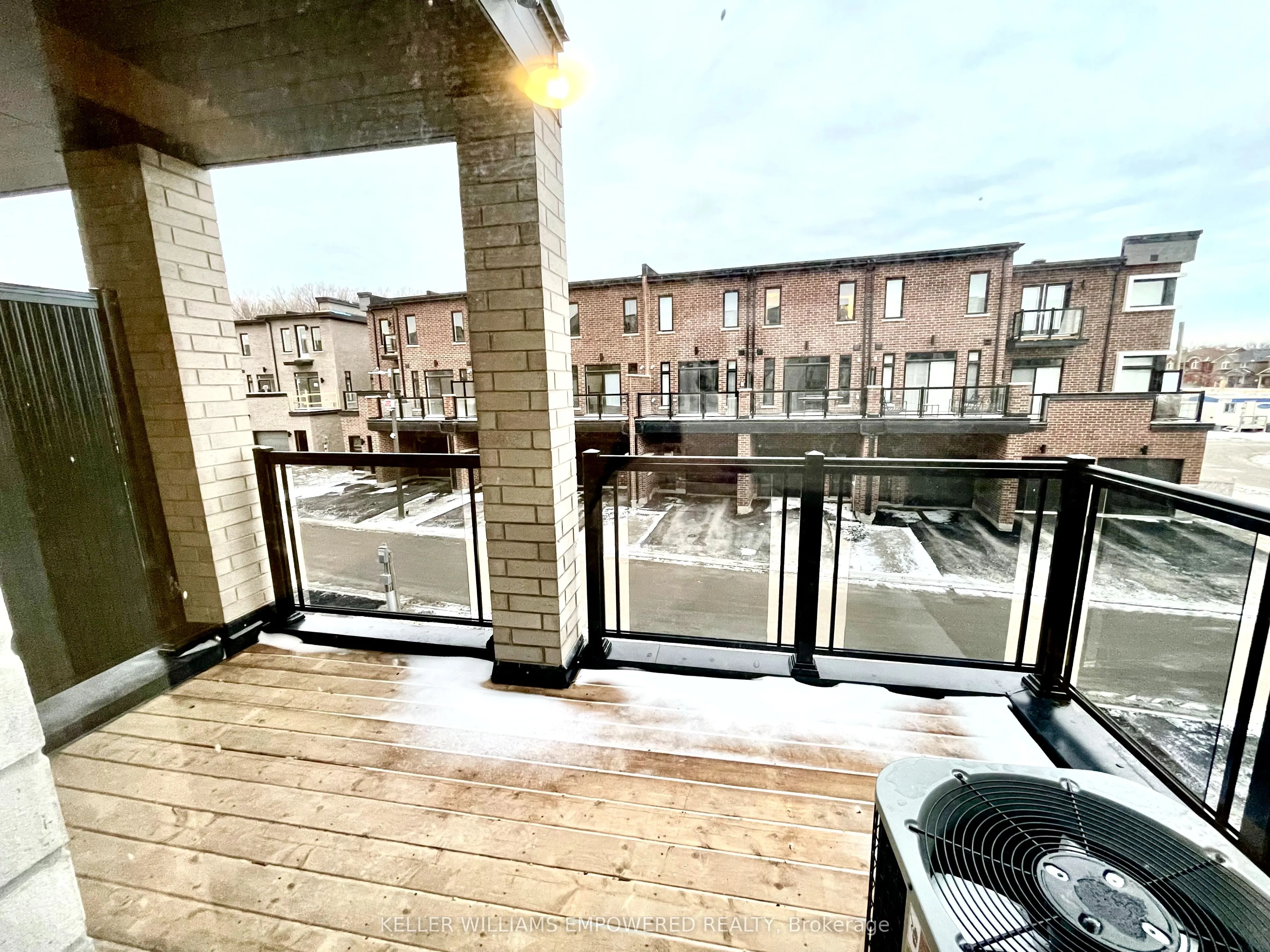 112 Stauffer Crescent