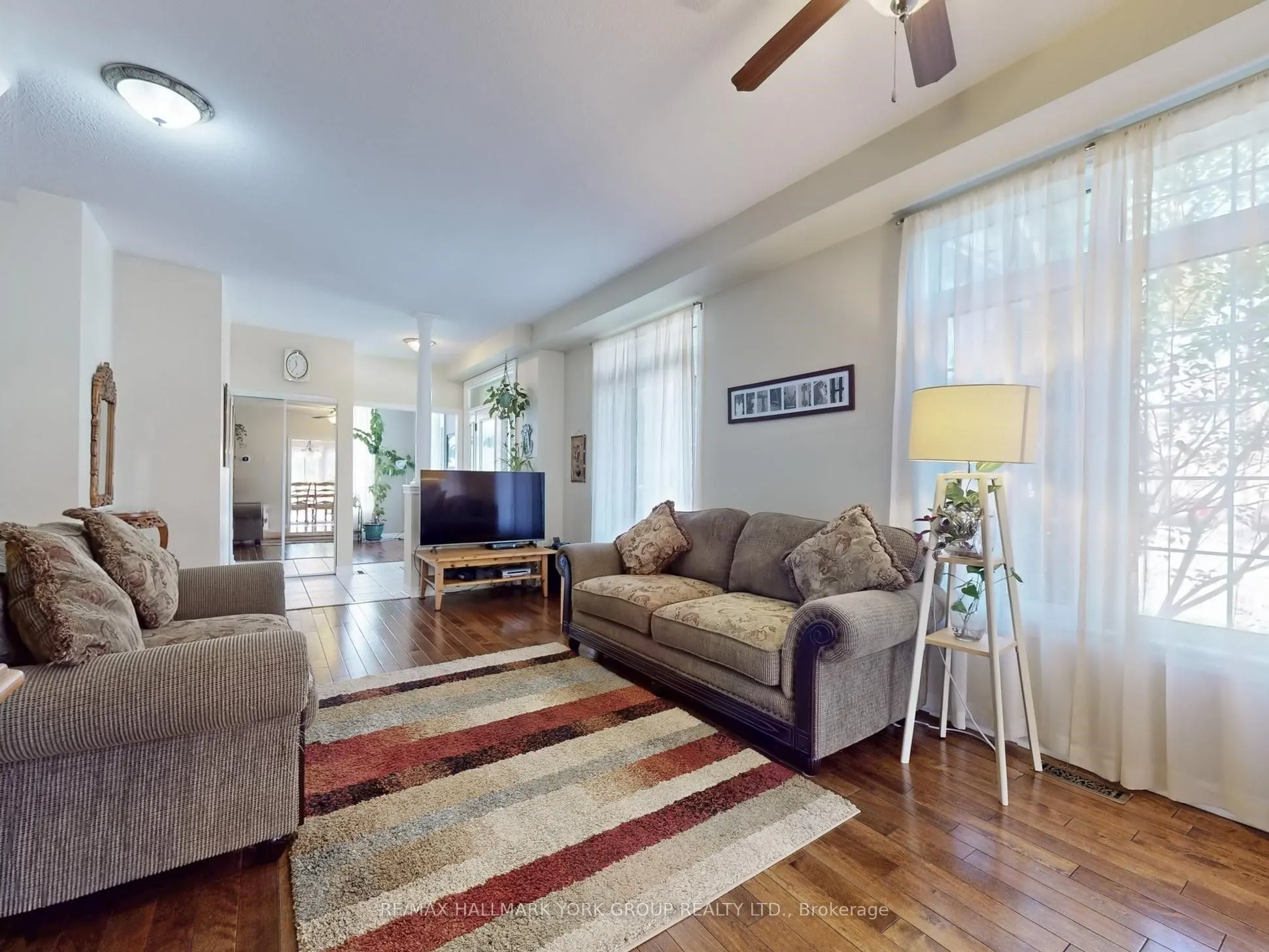 1 Lander Crescent