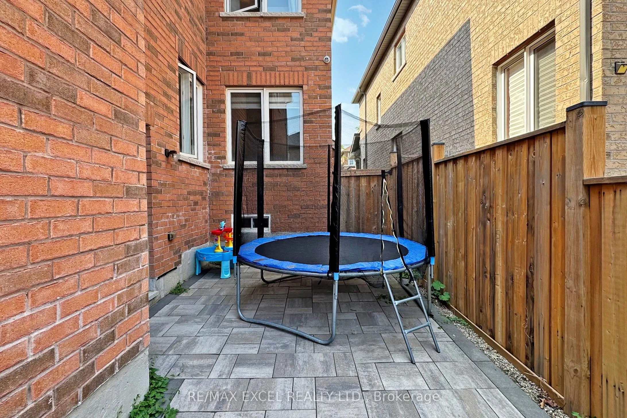 9 Sunnyside Hill Road