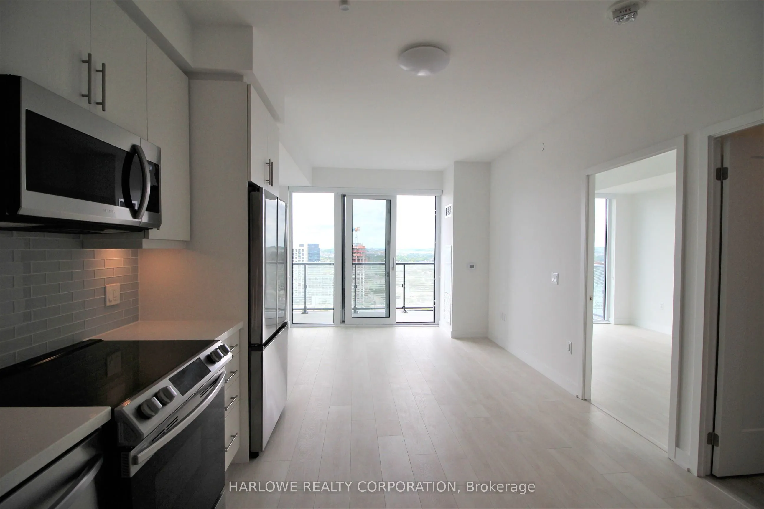 95 Oneida Crescent, #1702
