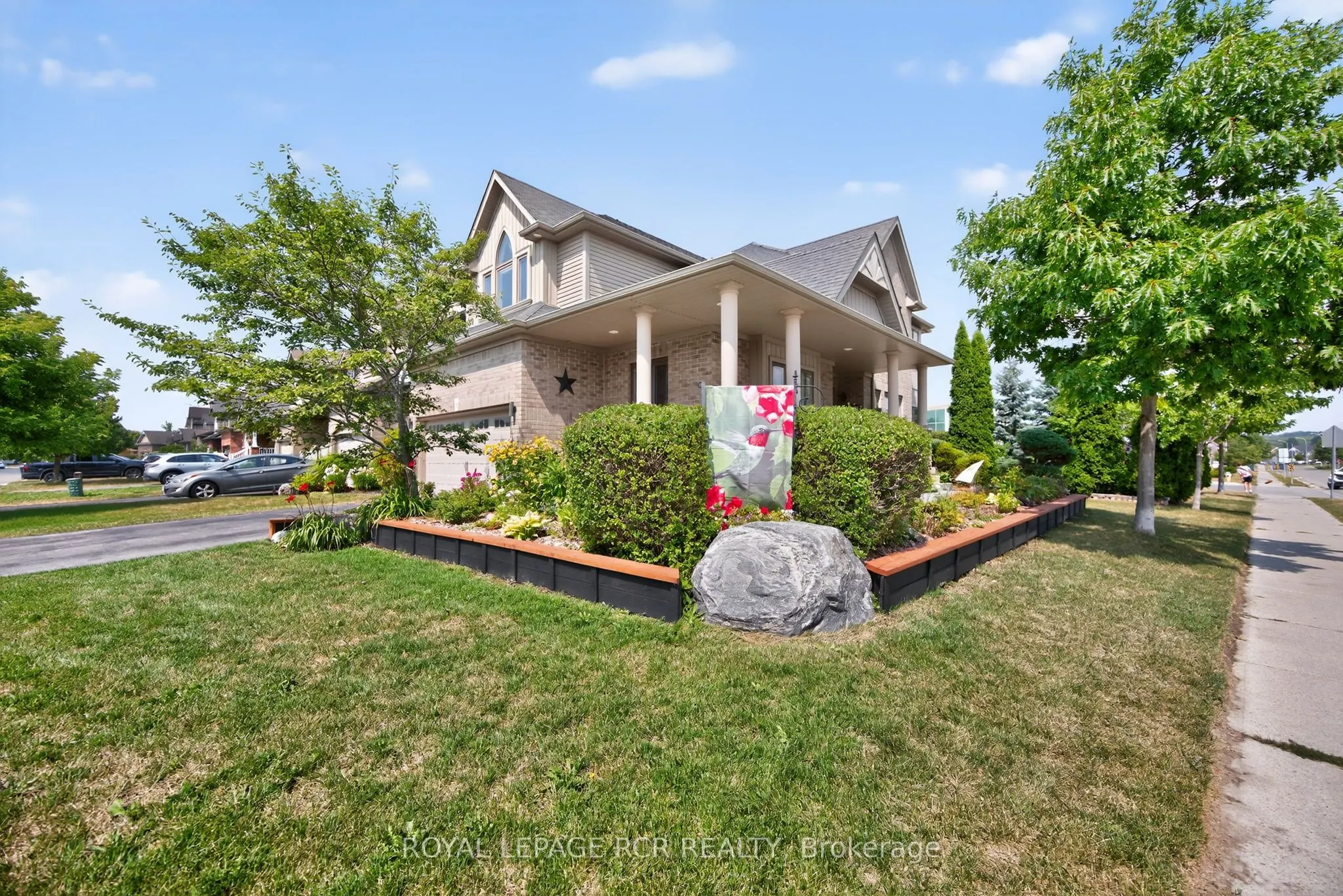 2 Irwin Crescent