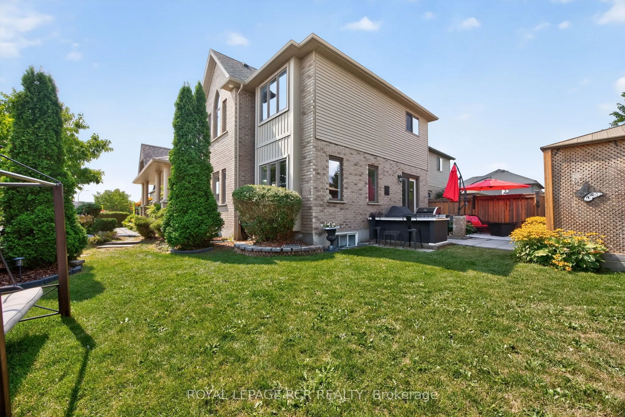 2 Irwin Crescent