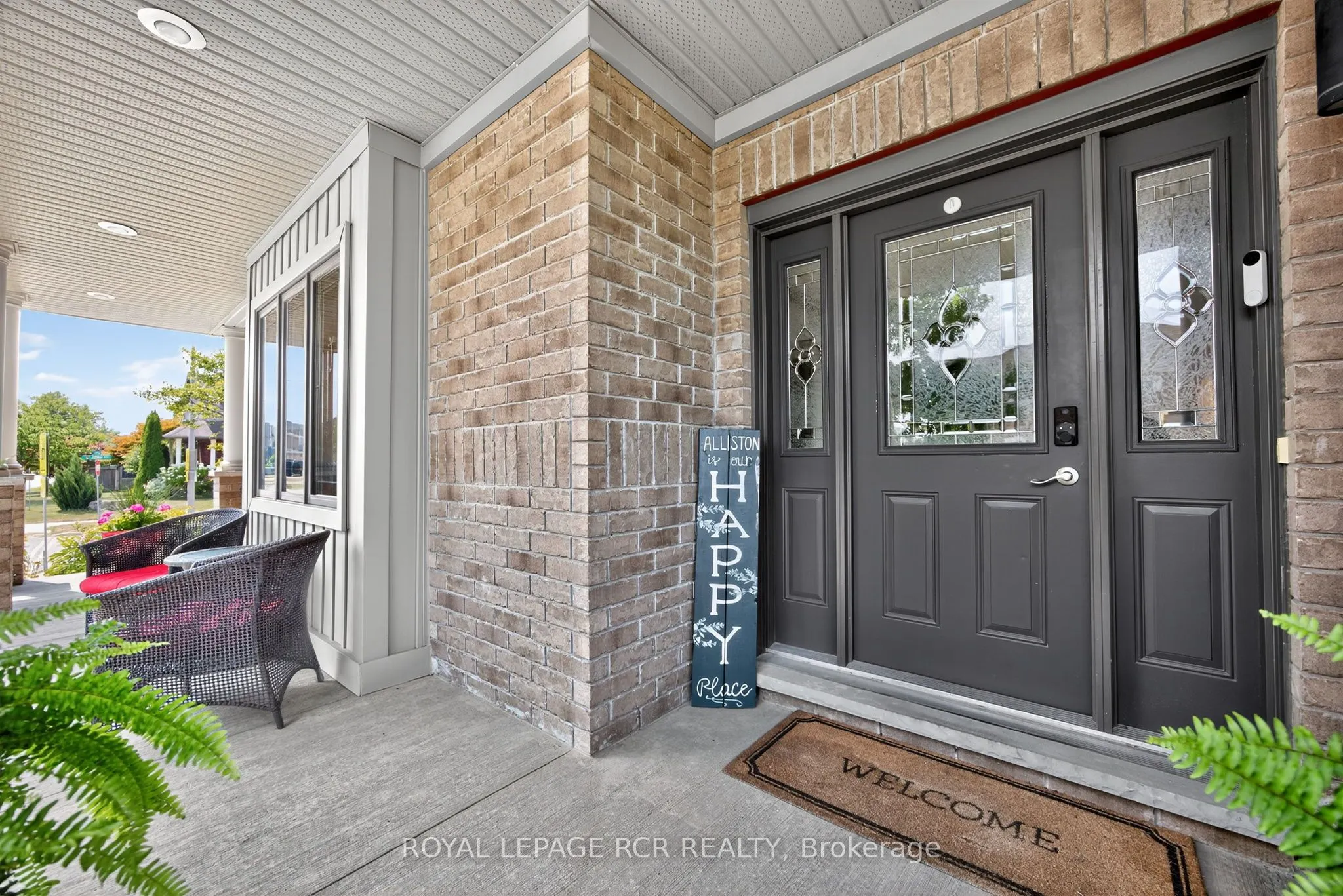 2 Irwin Crescent