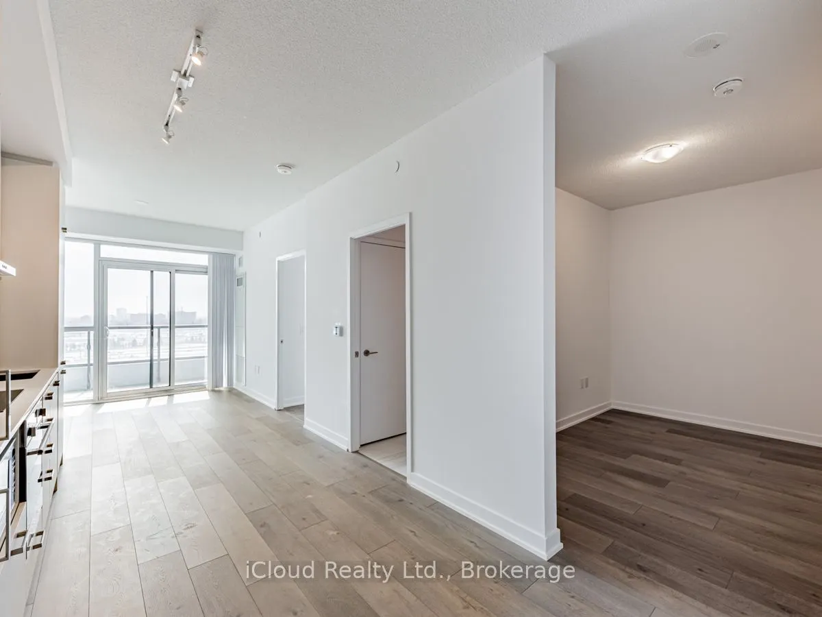 38 Honeycrisp Crescent, #1011