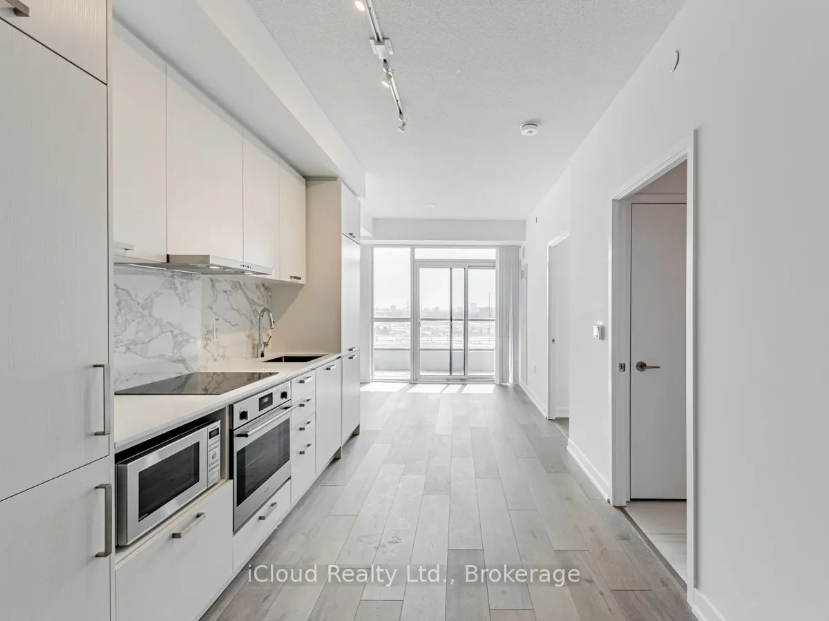 38 Honeycrisp Crescent, #1011