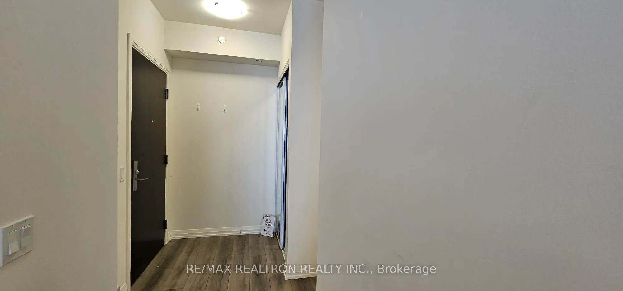 9000 Jane Street, #1220