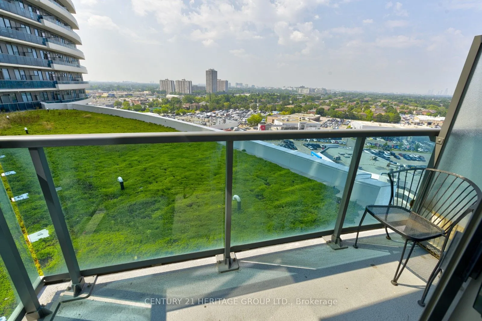 7171 Yonge Street, #1112