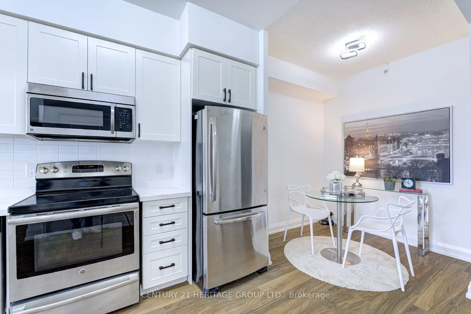 7171 Yonge Street, #1112