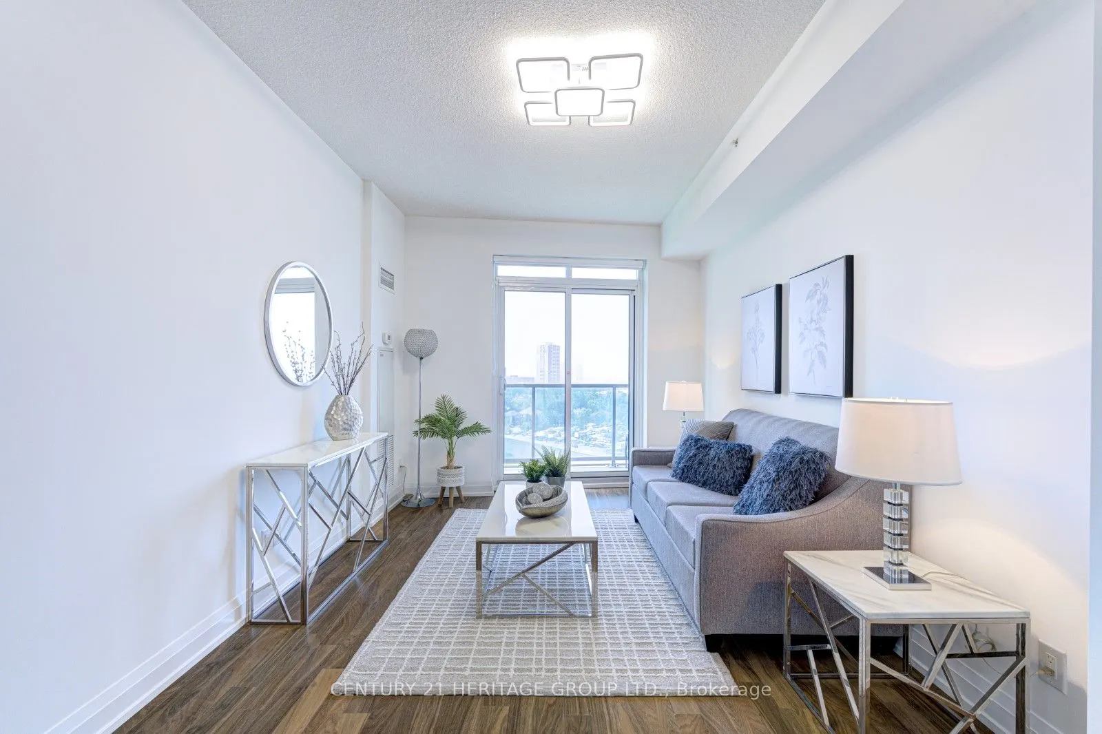 7171 Yonge Street, #1112