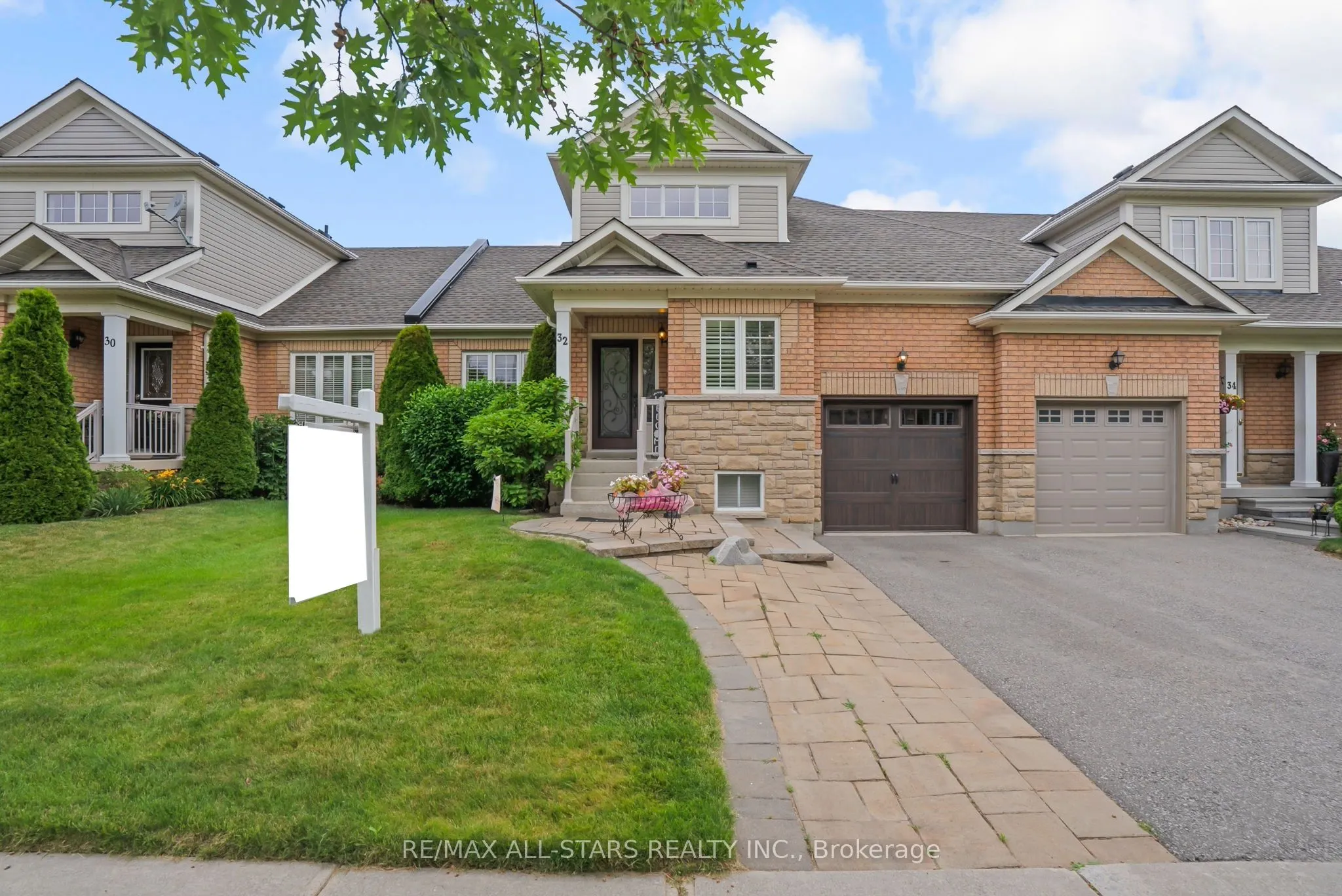 32 Meadows End Crescent