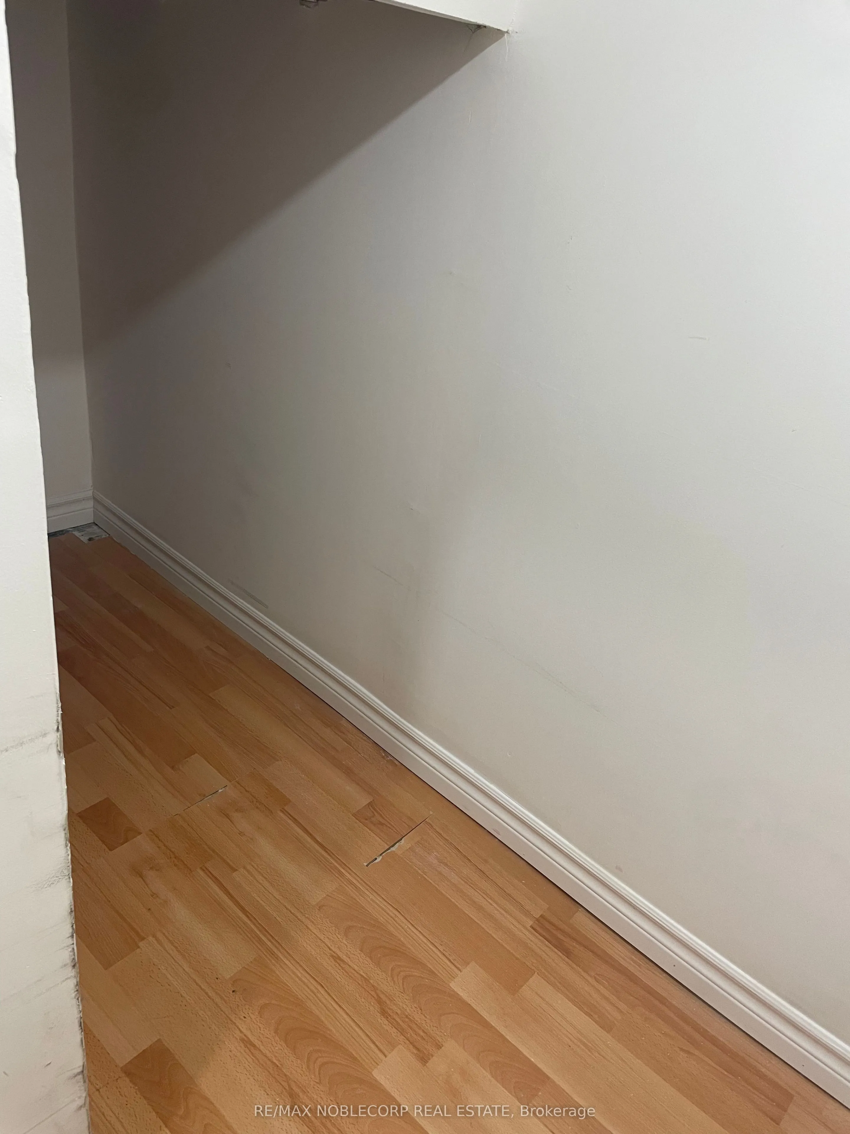 18 Kingly Crest Way, #Bsmt