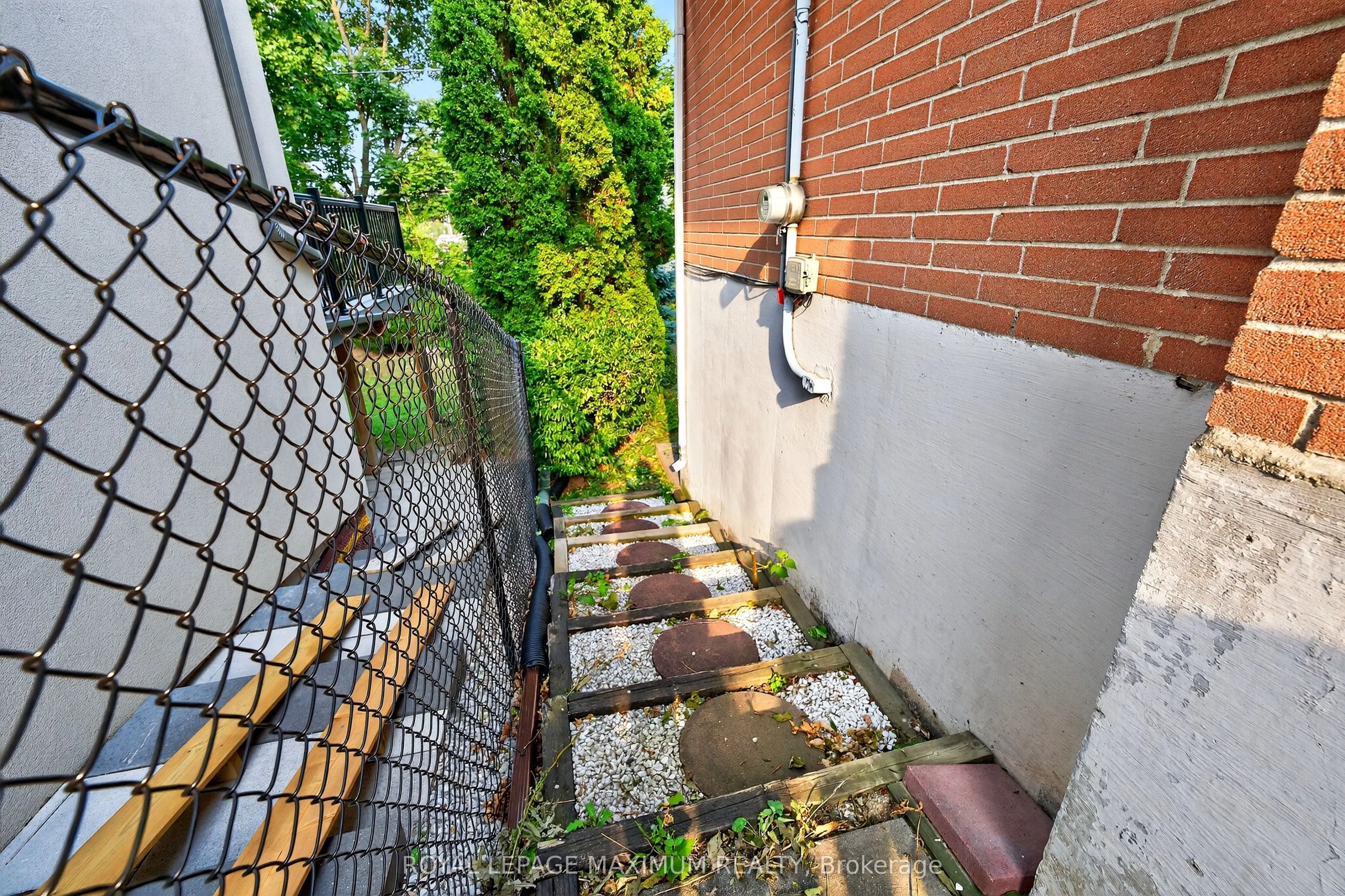 153 Highland Park Boulevard, #Basement