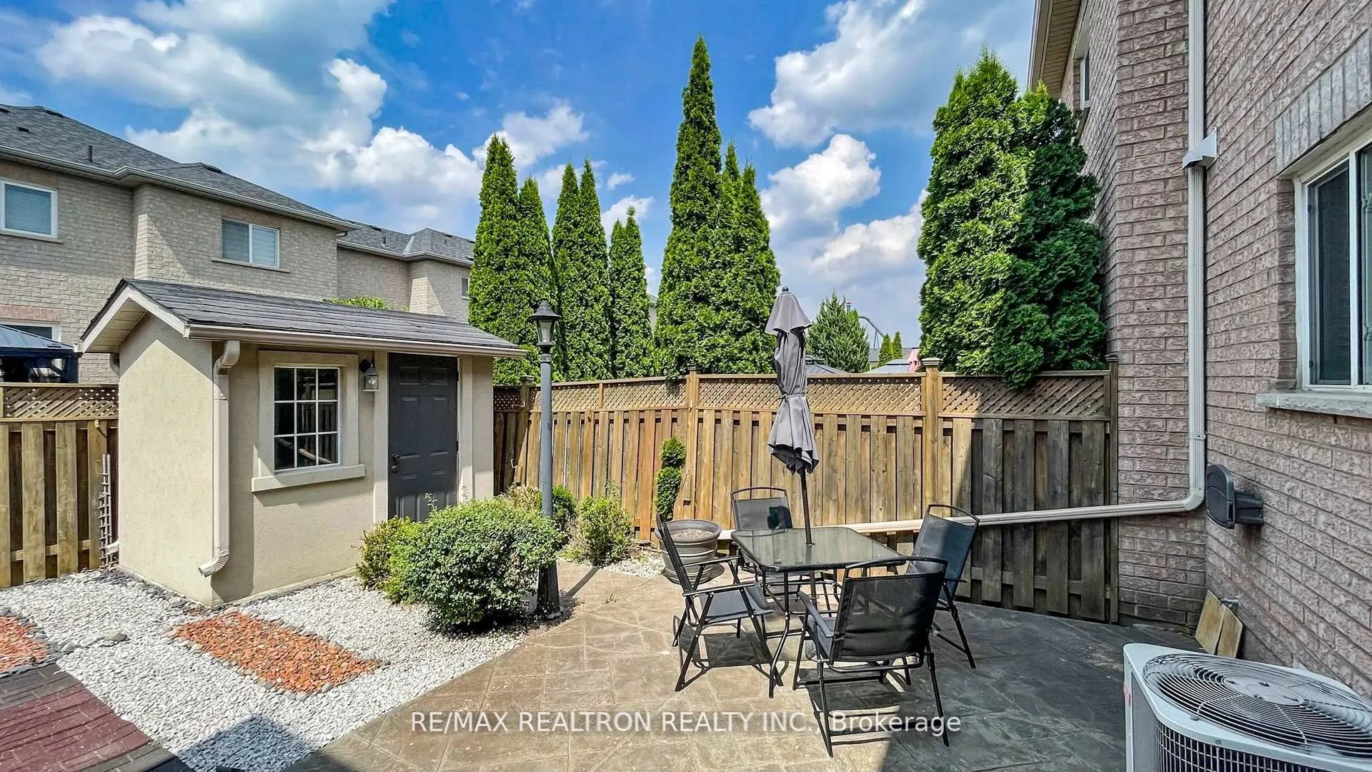 287 Wildberry Crescent