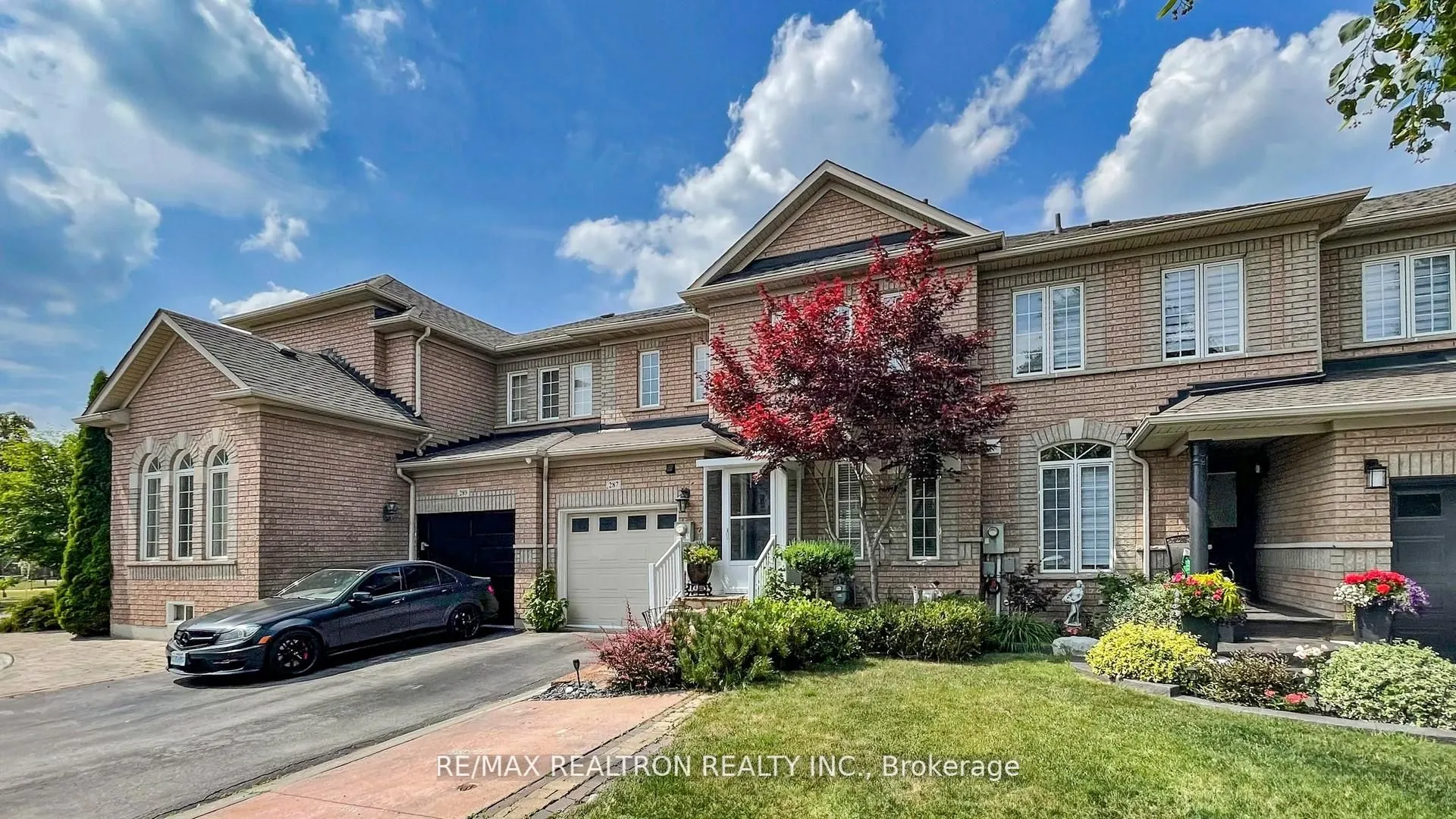 287 Wildberry Crescent
