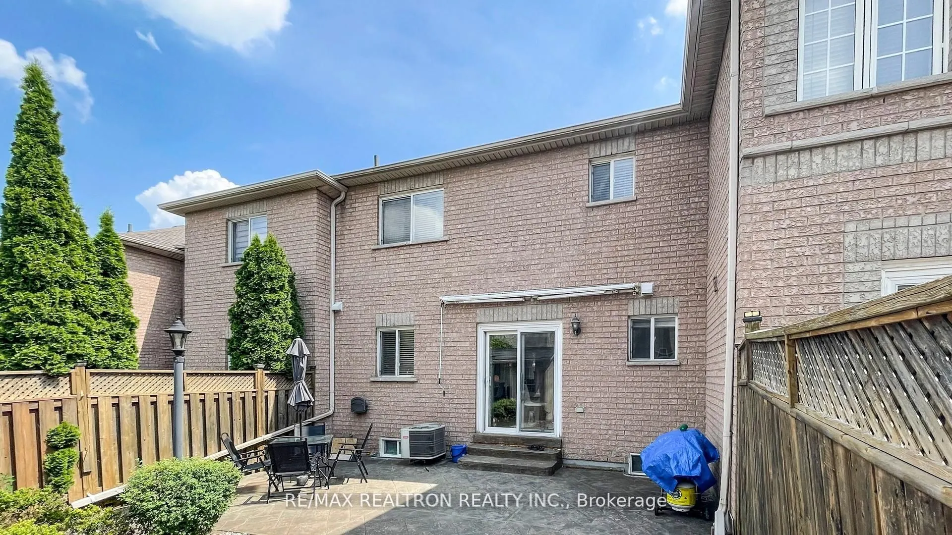 287 Wildberry Crescent