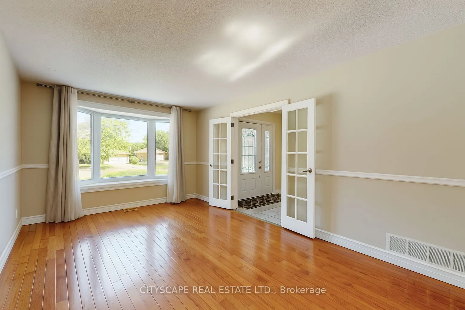 65 Riverglen Drive
