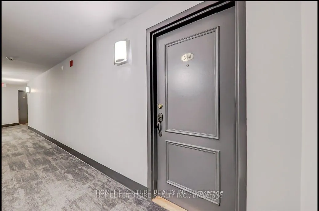 160 Wellington Street E, #314