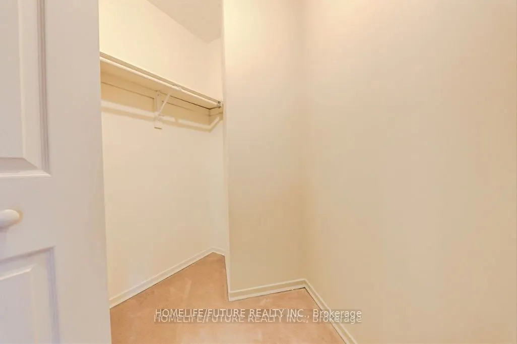 160 Wellington Street E, #314