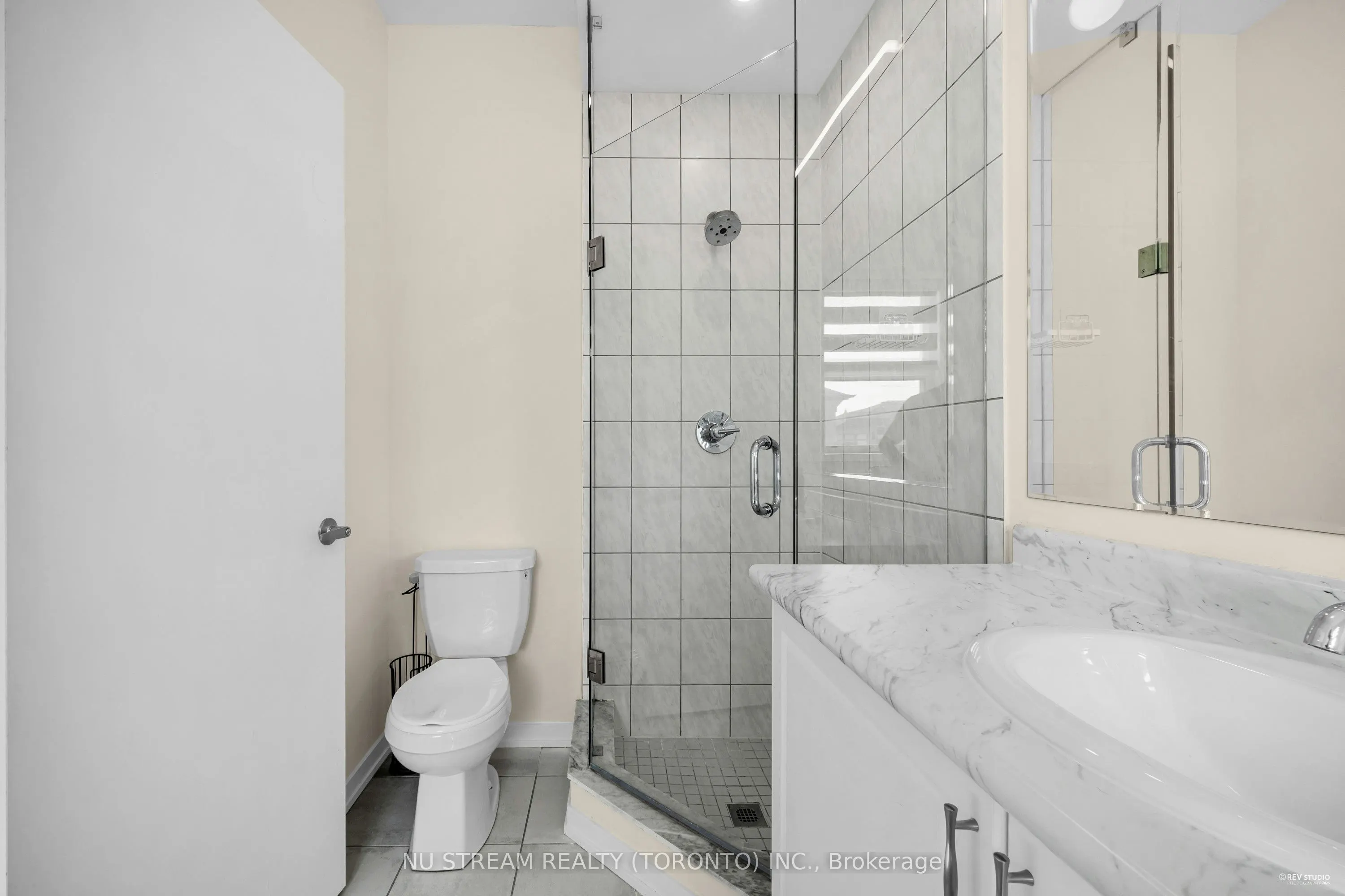 4 Pantheon Lane