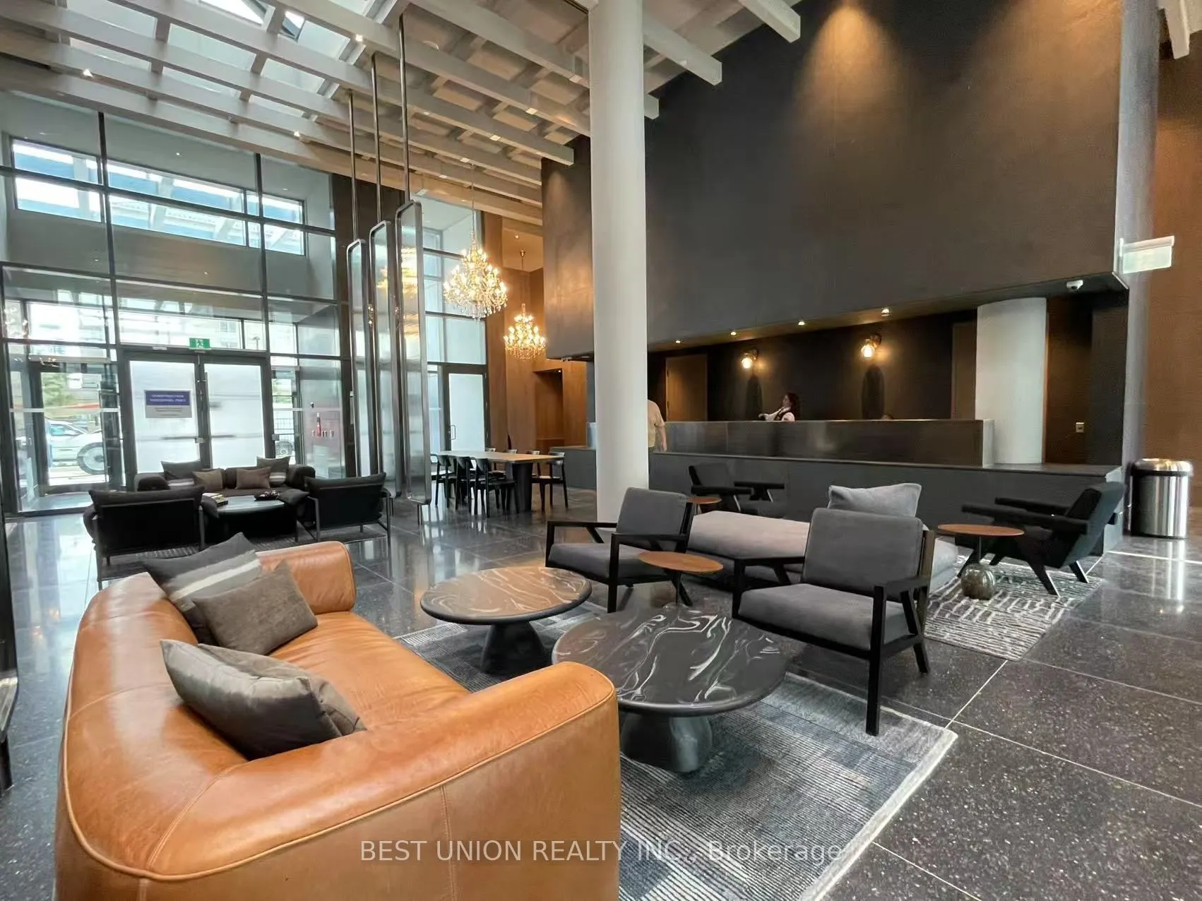 28 Interchange Way, #2805