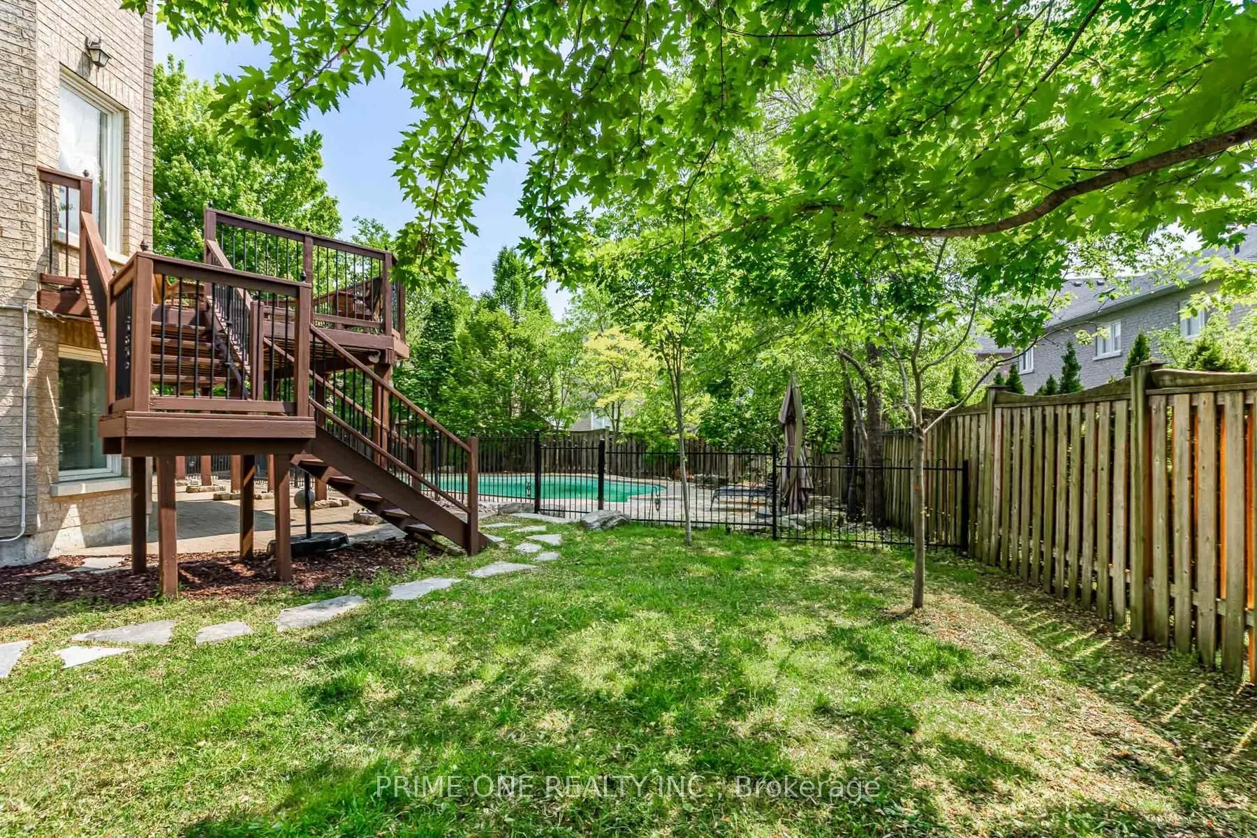 19 Ridgestone Drive
