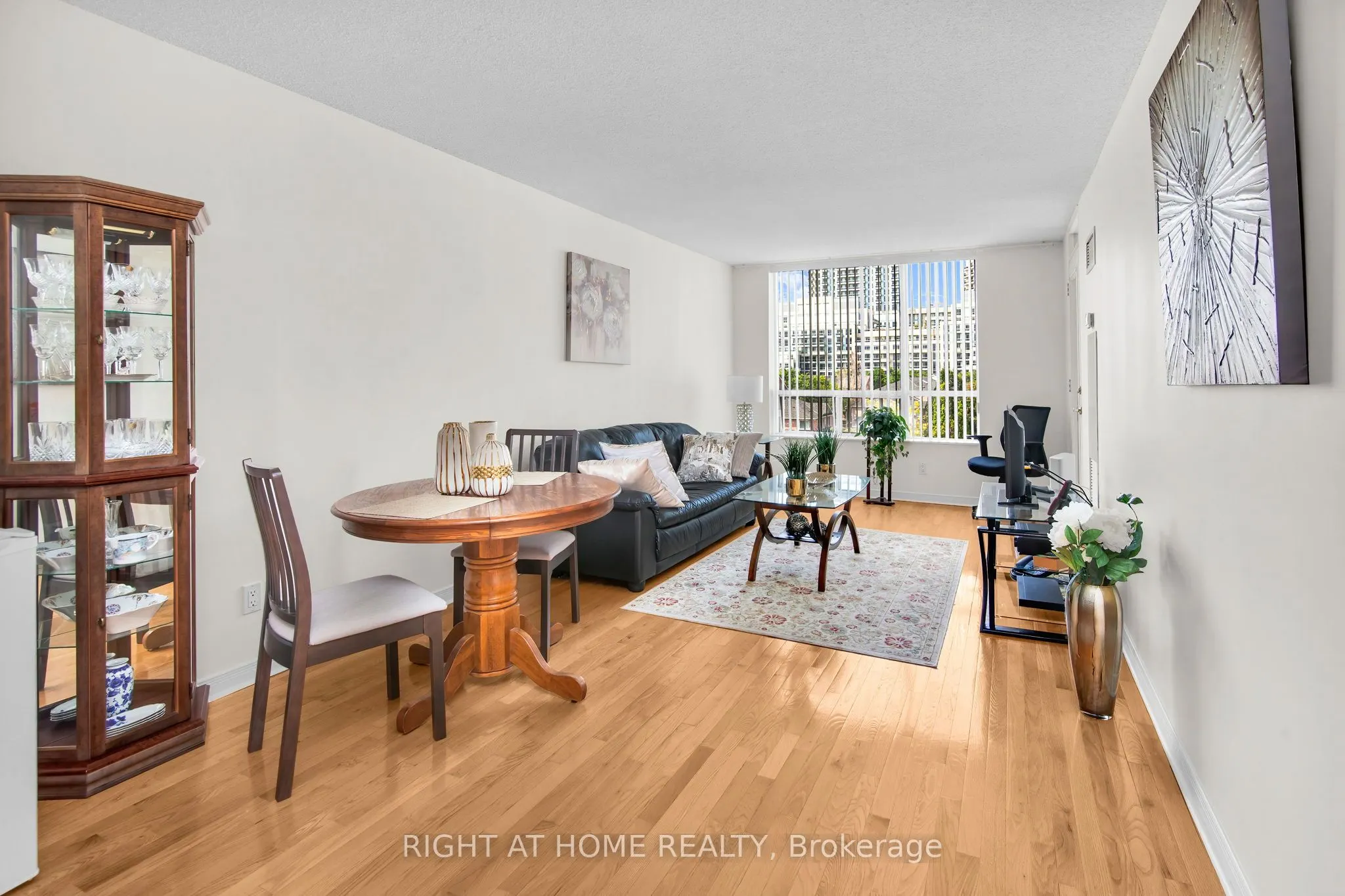 19 Northern Heights Drive, #404