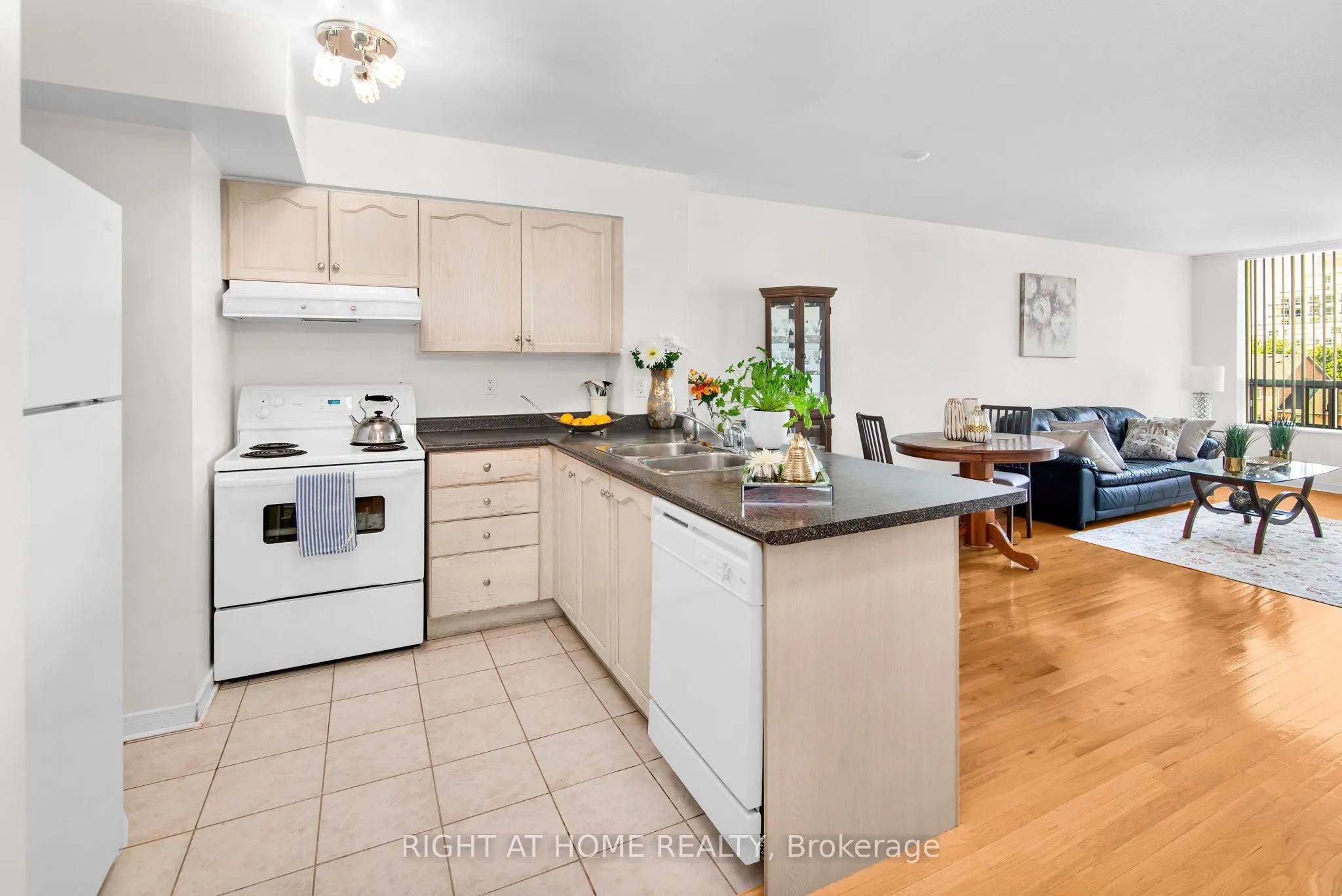 19 Northern Heights Drive, #404