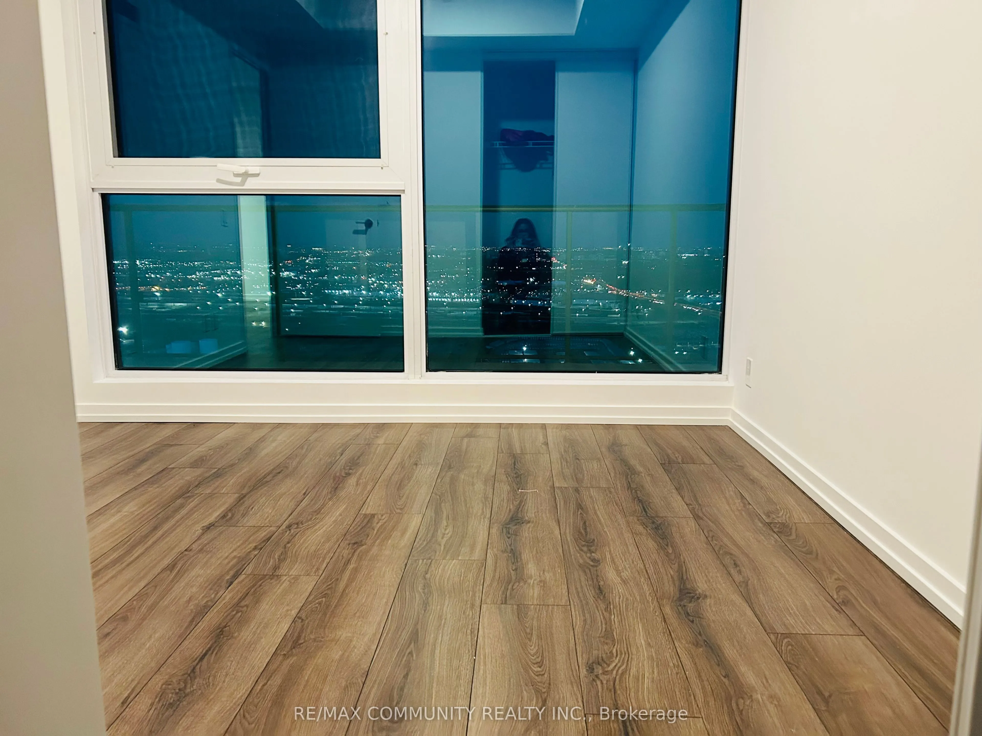 7890 Jane Street, #5111