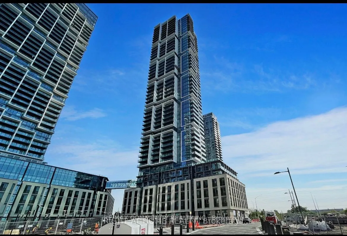 7890 Jane Street, #5111