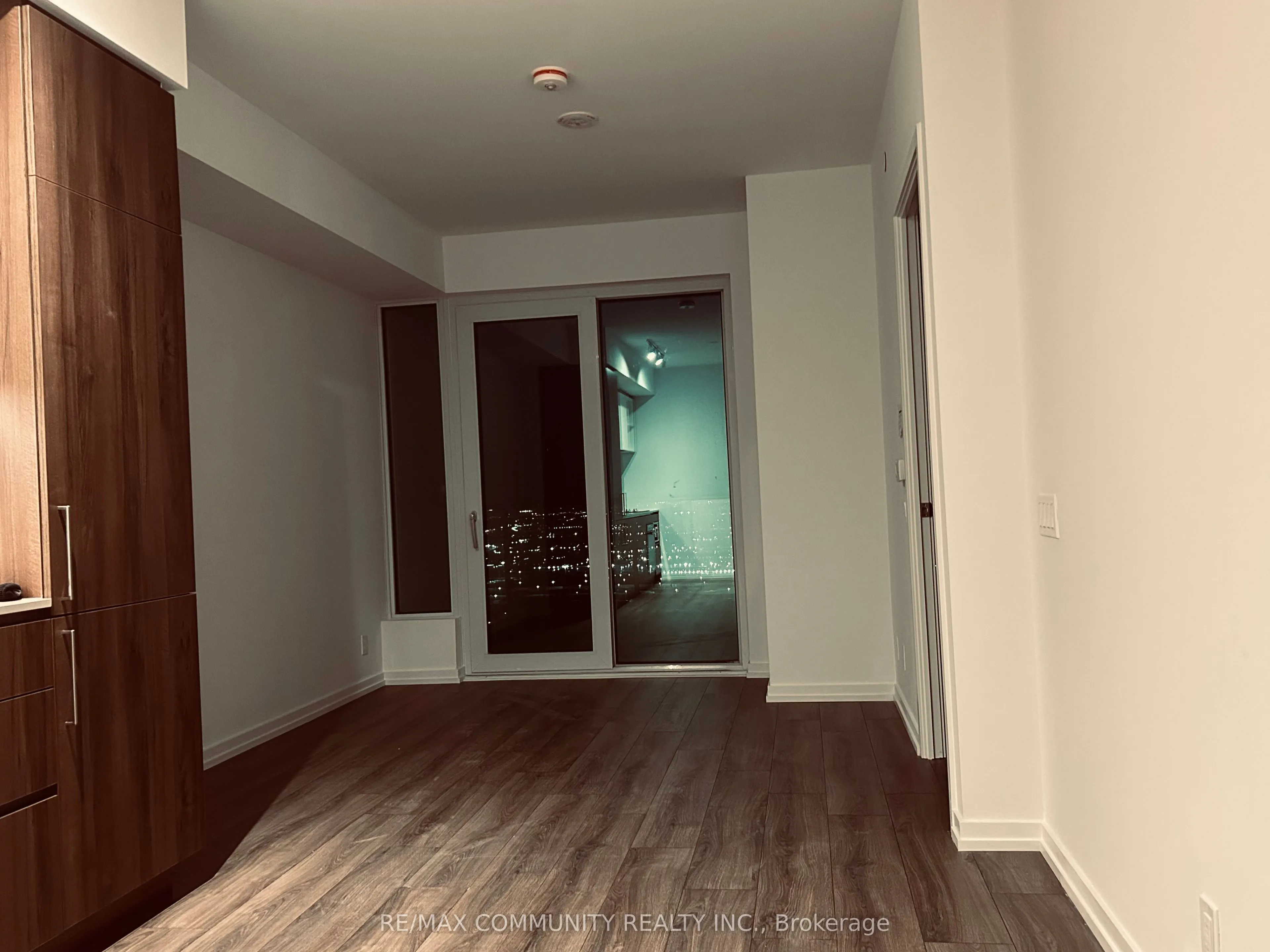 7890 Jane Street, #5111