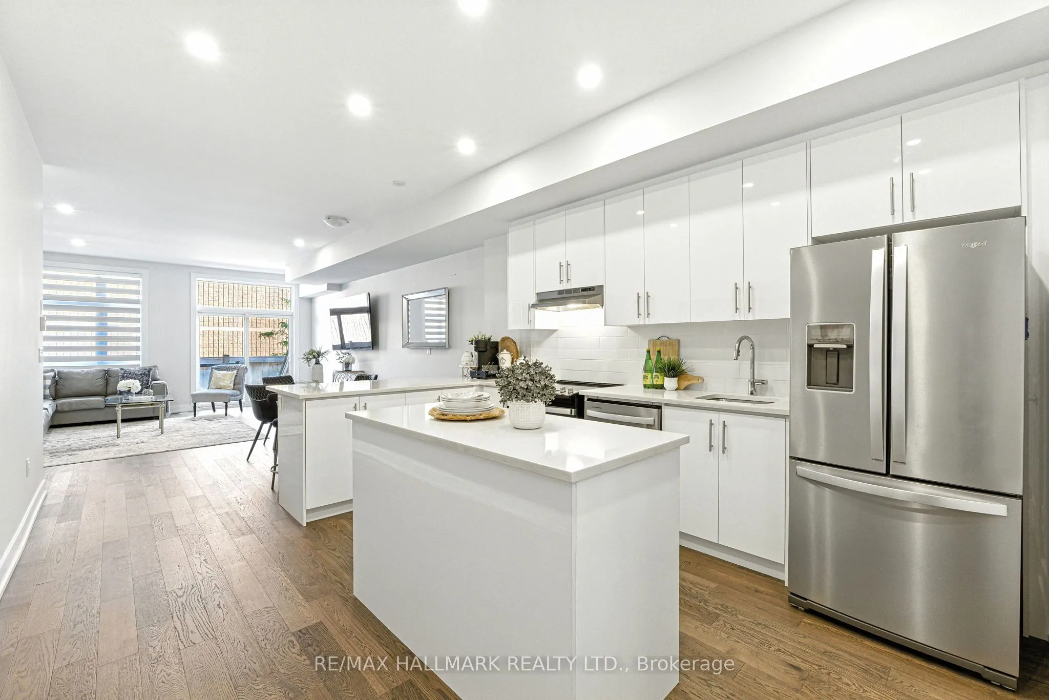 9590 Islington Avenue, #148