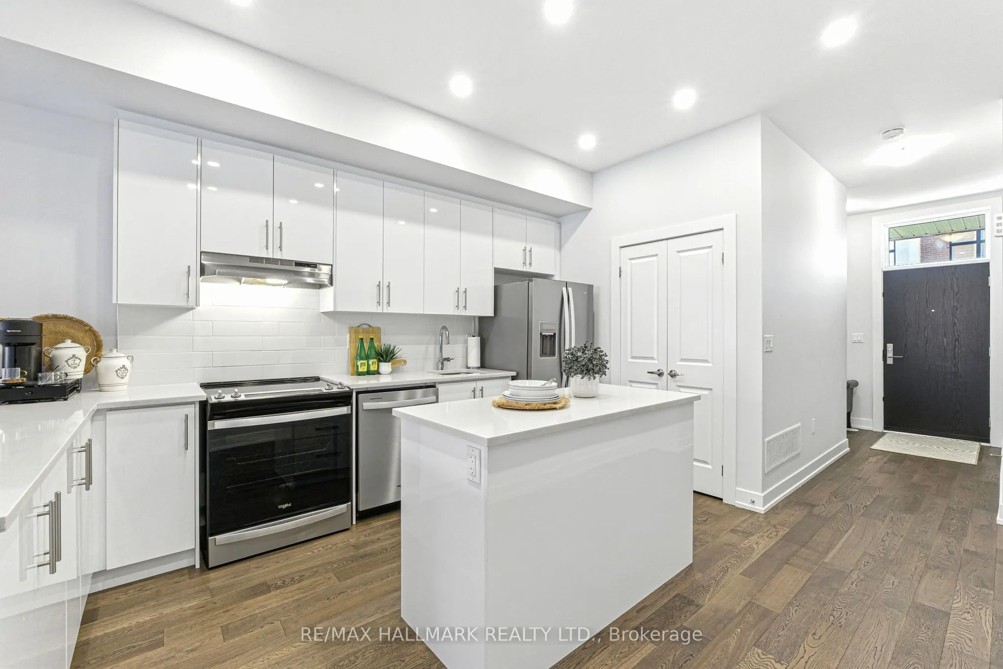 9590 Islington Avenue, #148
