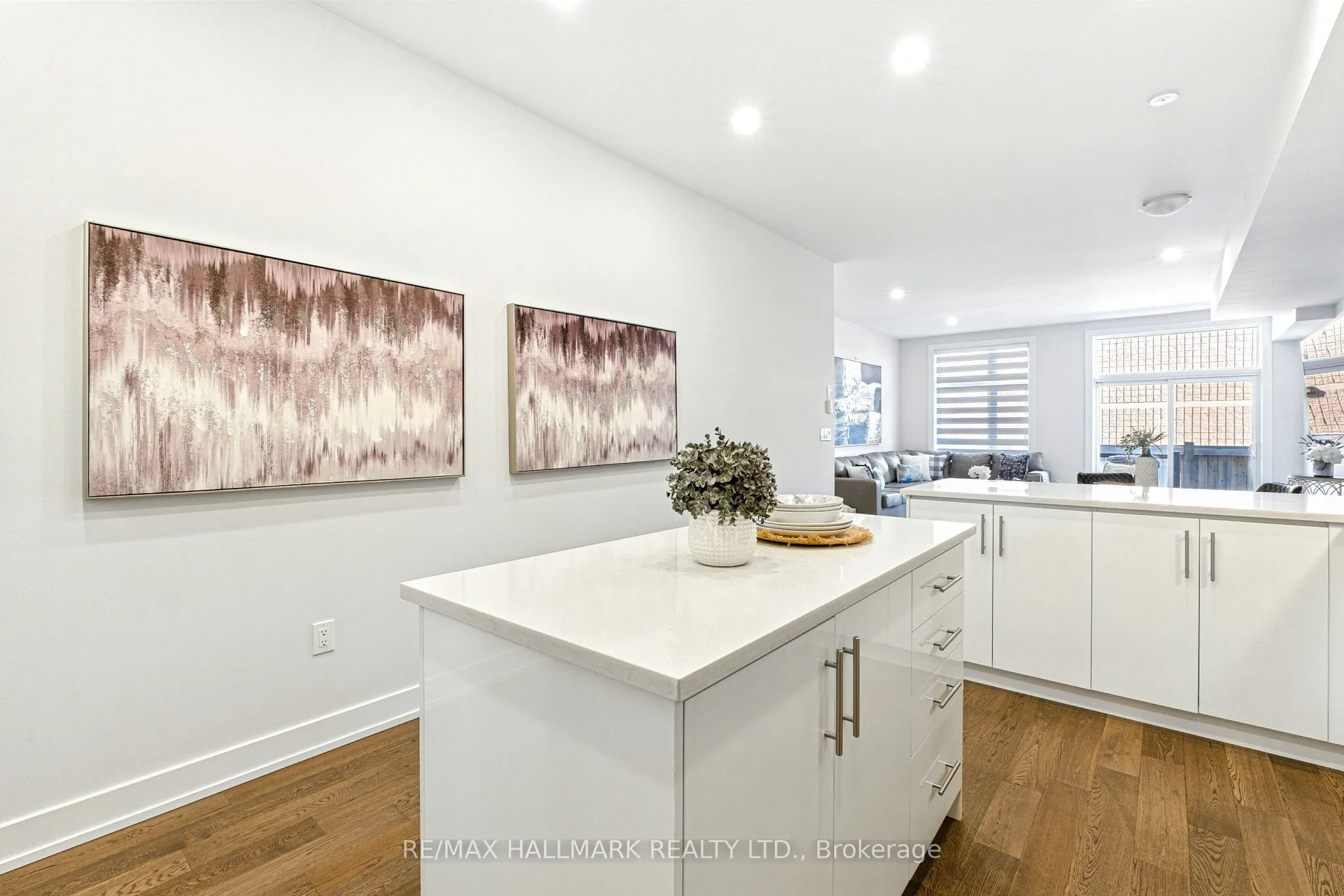 9590 Islington Avenue, #148