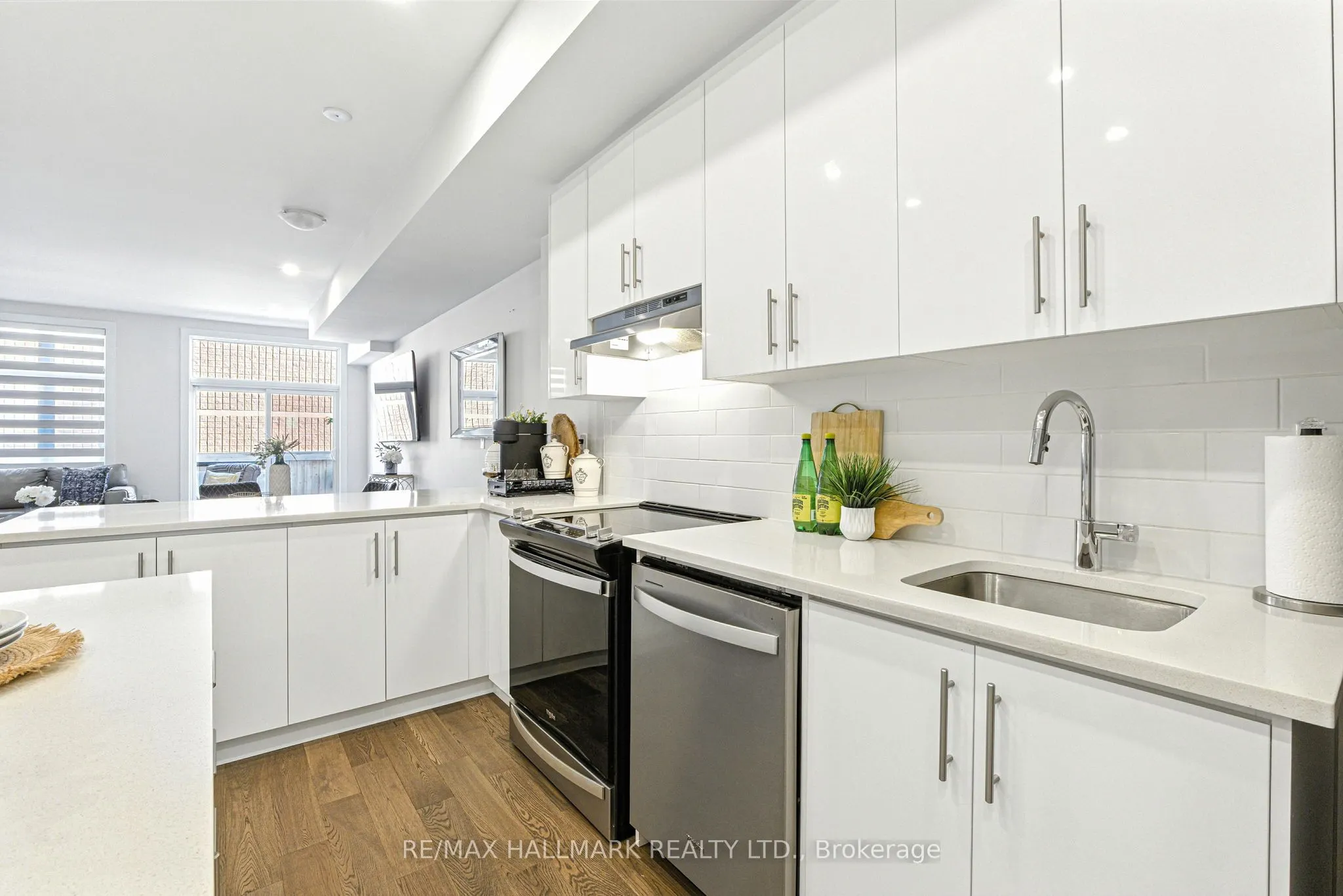 9590 Islington Avenue, #148
