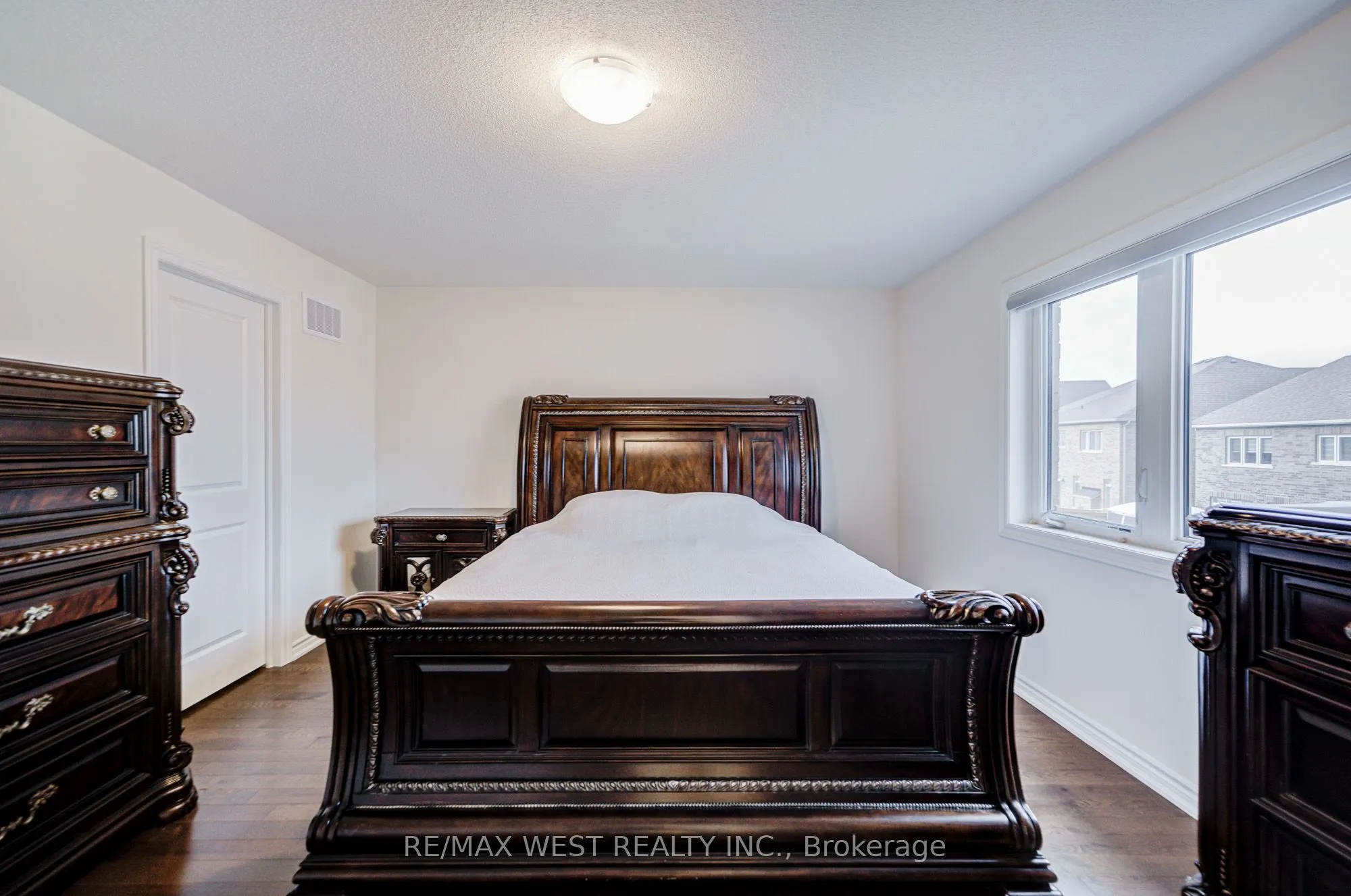 2171 Grainger Loop