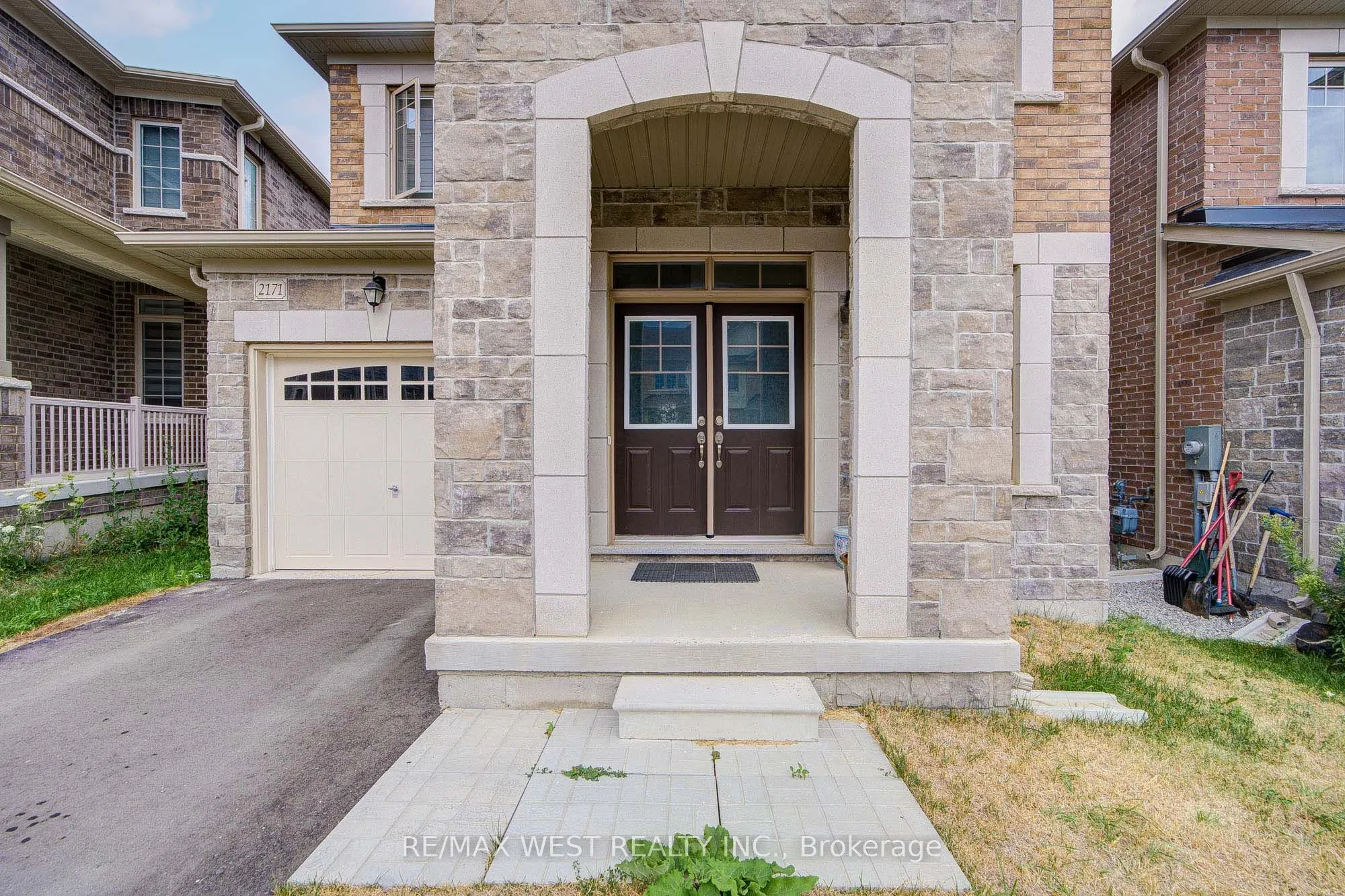 2171 Grainger Loop