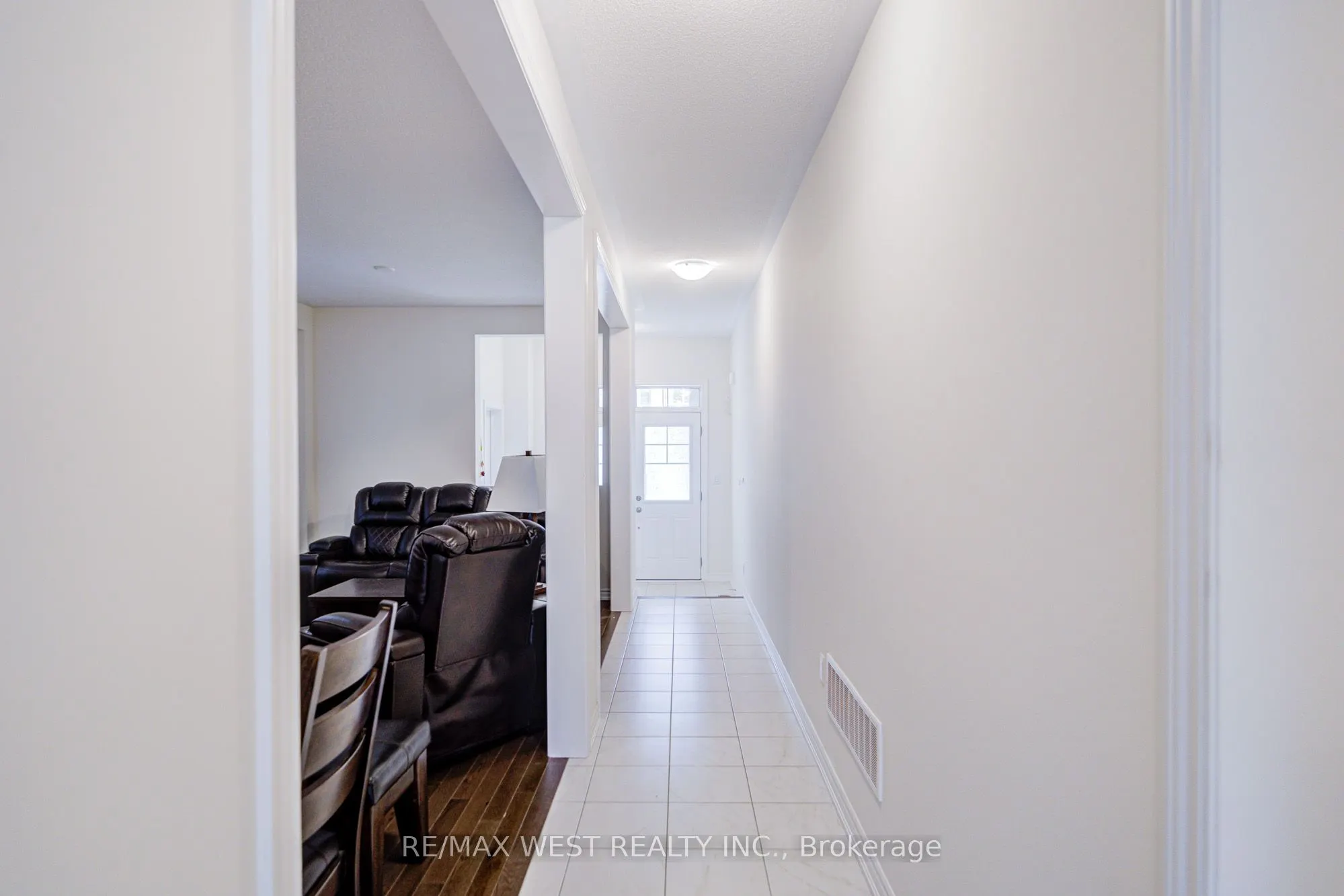 2171 Grainger Loop