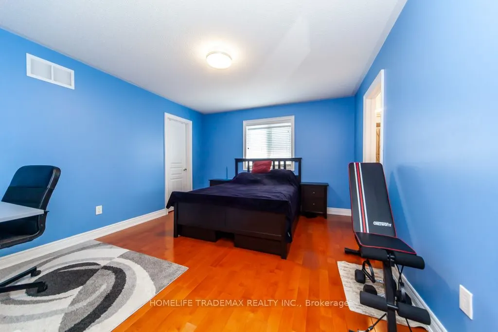 83 Ampezzo Avenue E