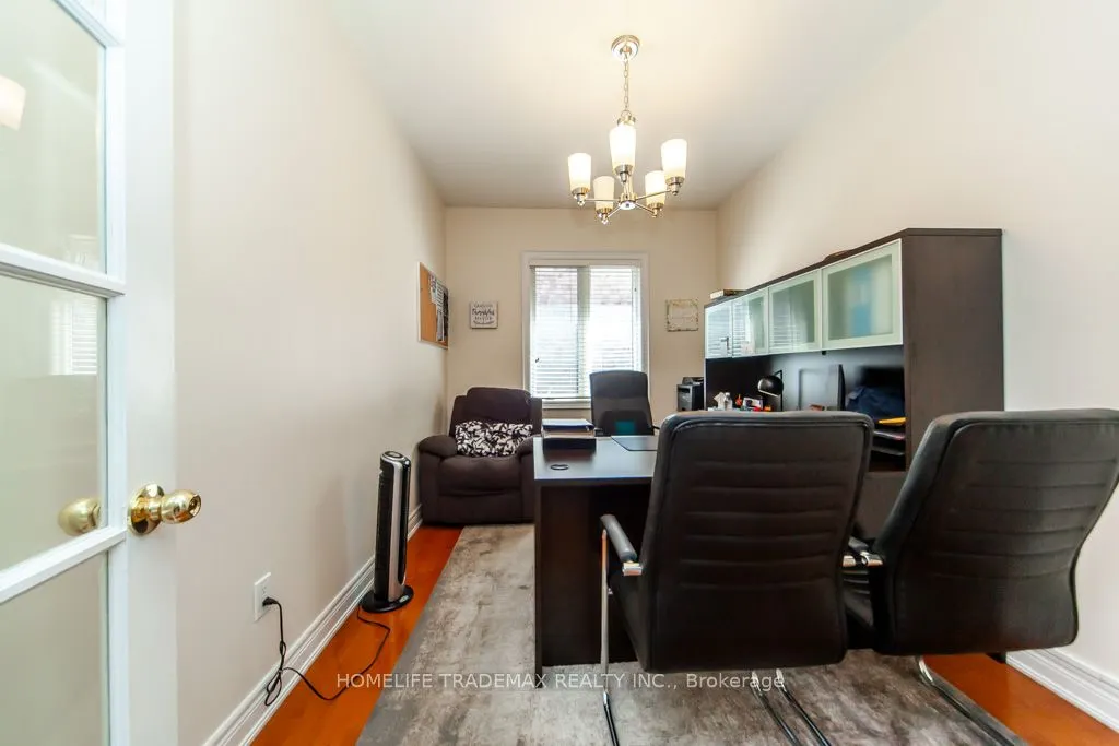 83 Ampezzo Avenue E