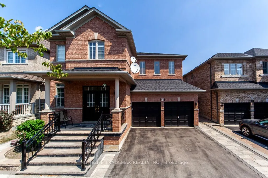 83 Ampezzo Avenue E